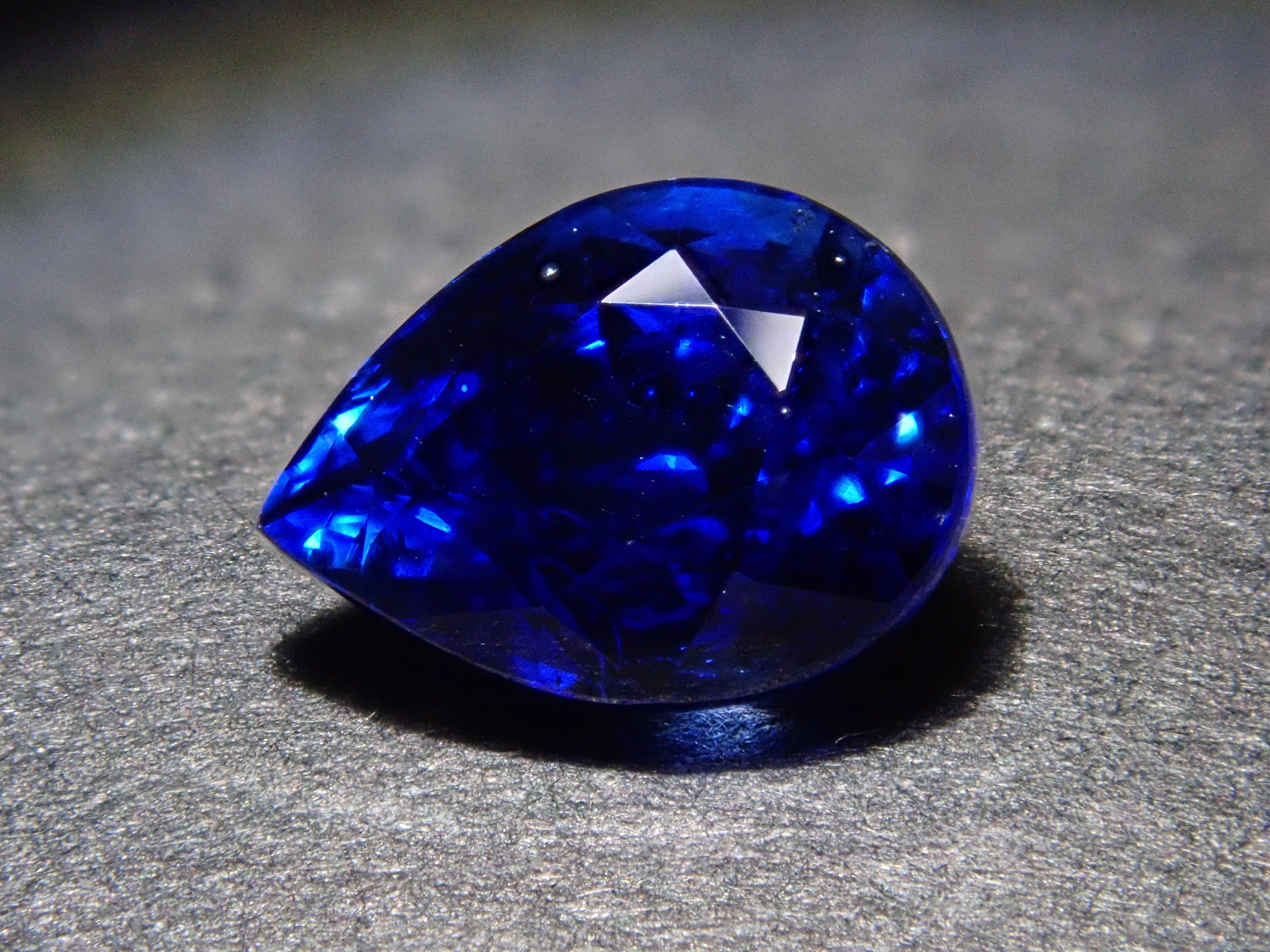 【1/1 22時販売】ロイヤルブルーサファイア 1.00ctルース AIGS