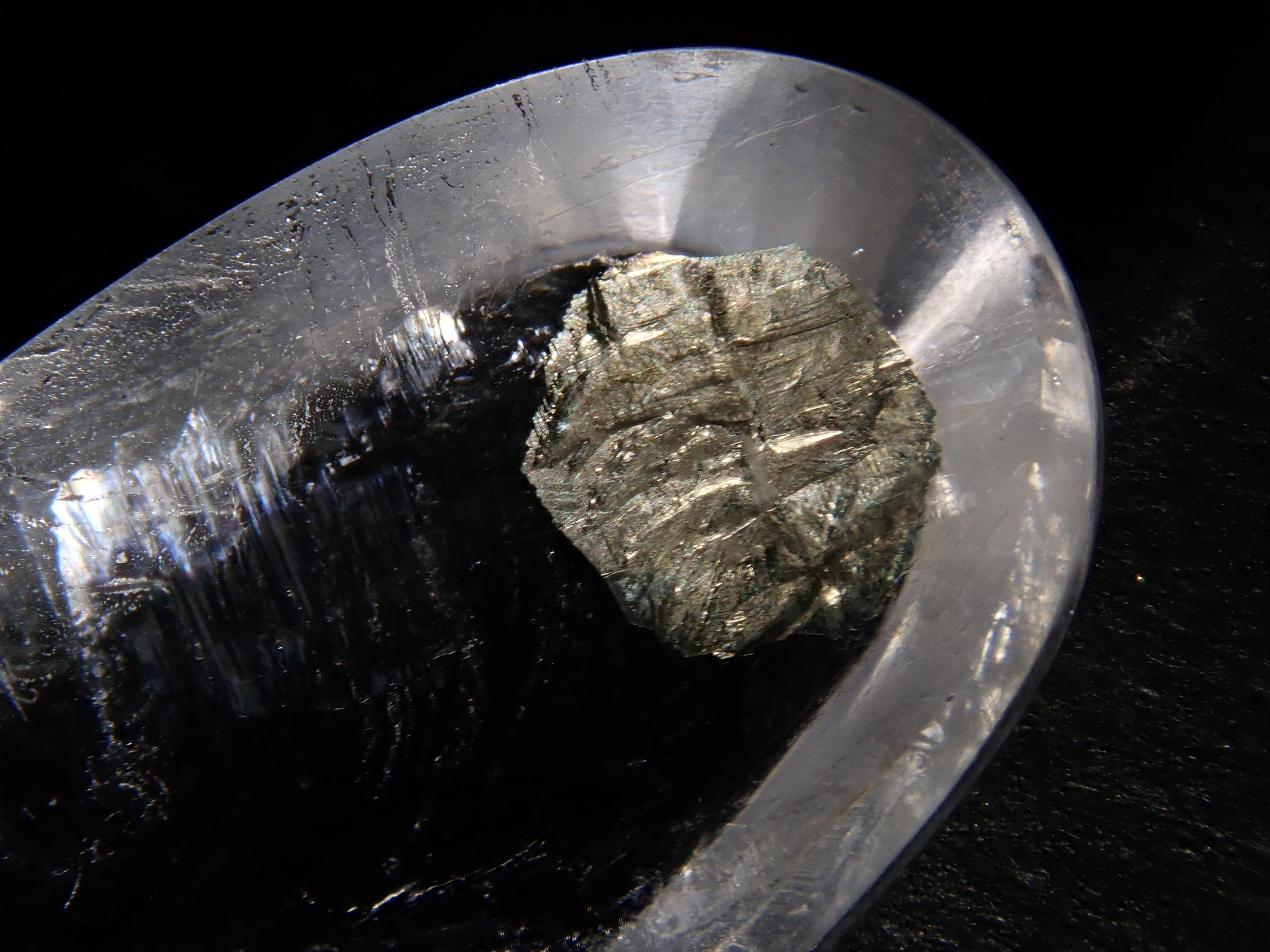 【12/30 22時販売】ブラジル産パイライトインクォーツ 4.153ctルース