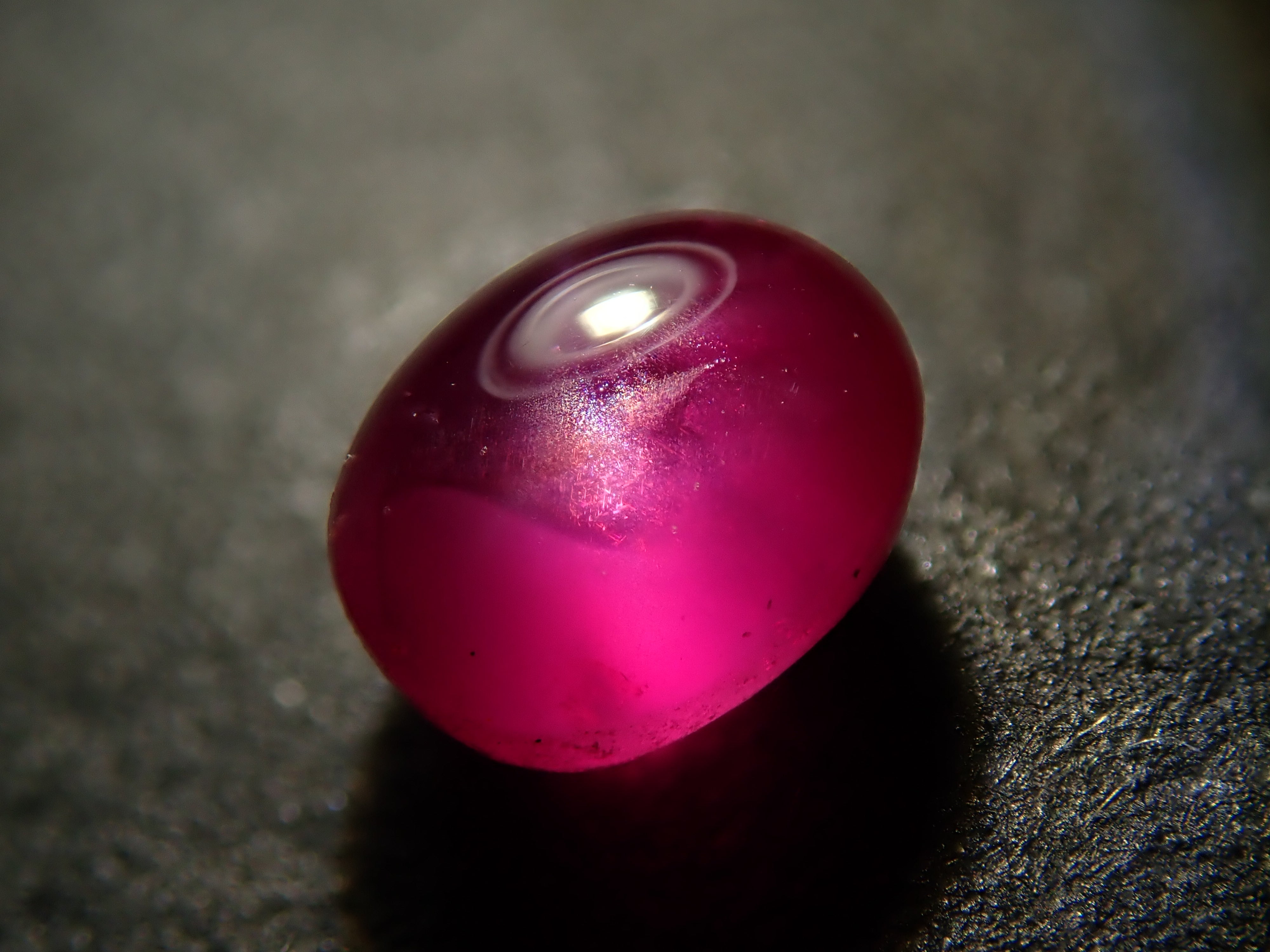 【1/4 22時販売】ミャンマー産非加熱スタールビー 0.617ctルース