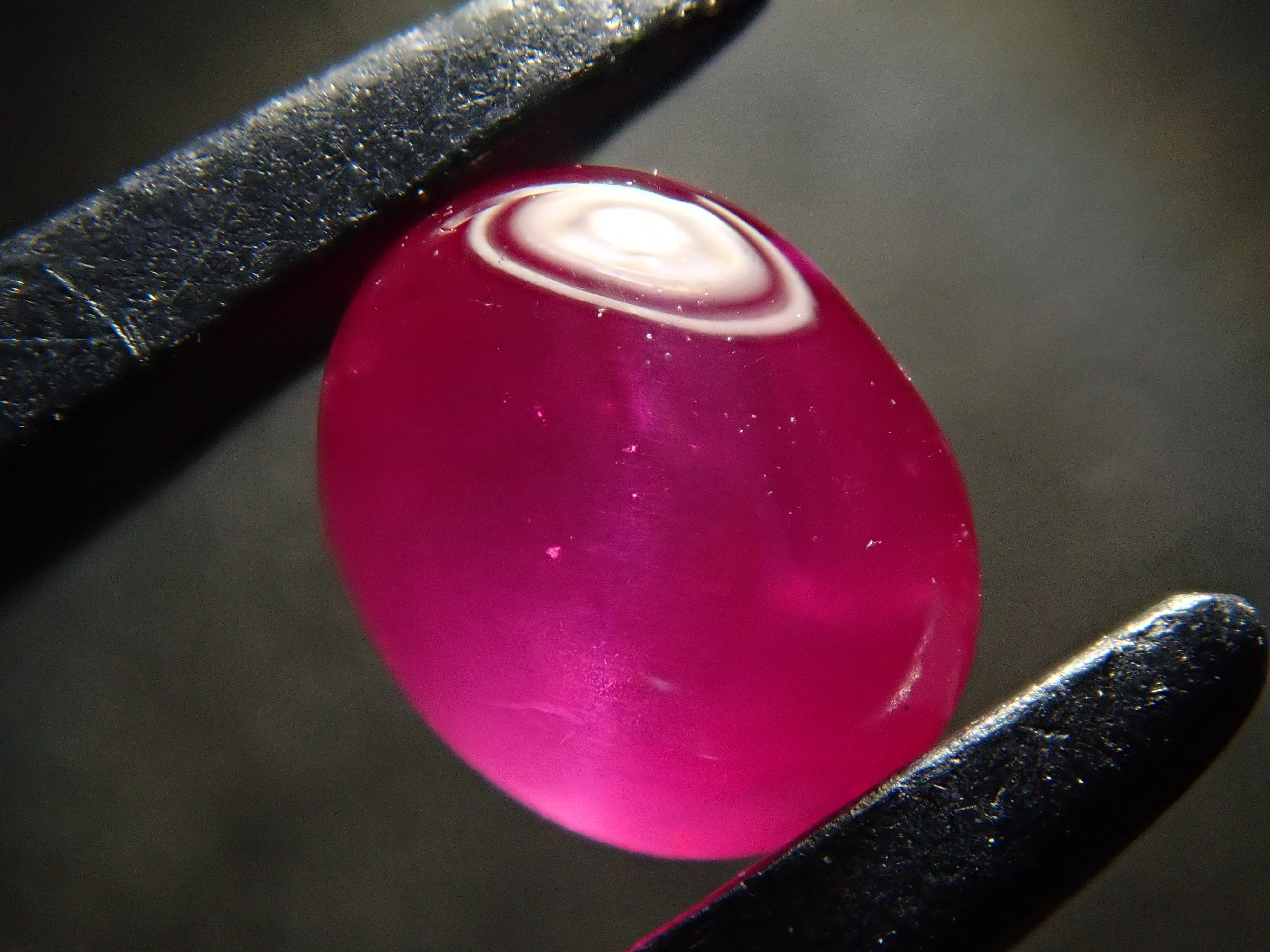 【1/4 22時販売】ミャンマー産非加熱スタールビー 0.617ctルース