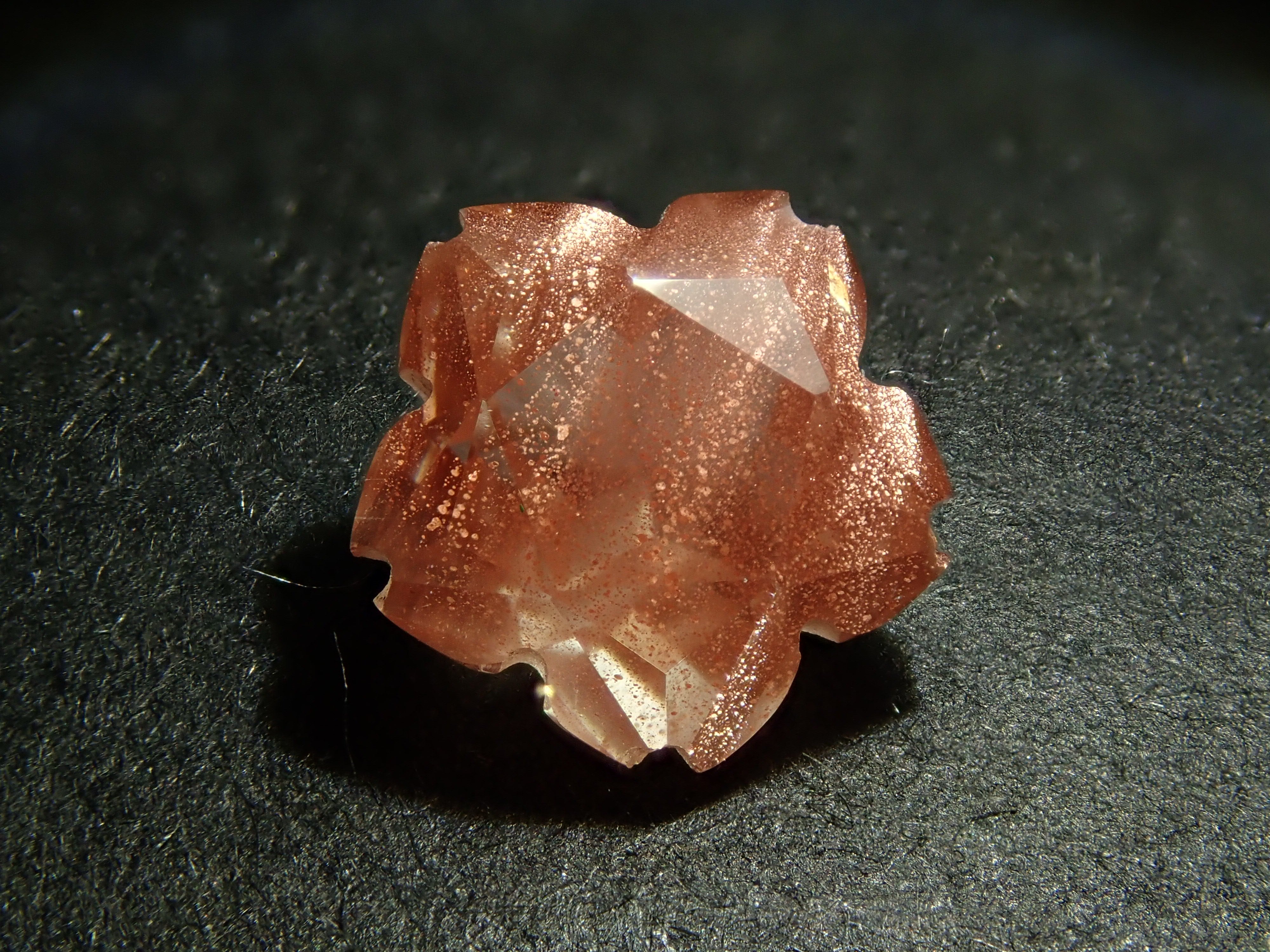 【4/5 22時販売】【さくらシェイプ】アメリカ産オレゴンサンストーン 1.174ctルース