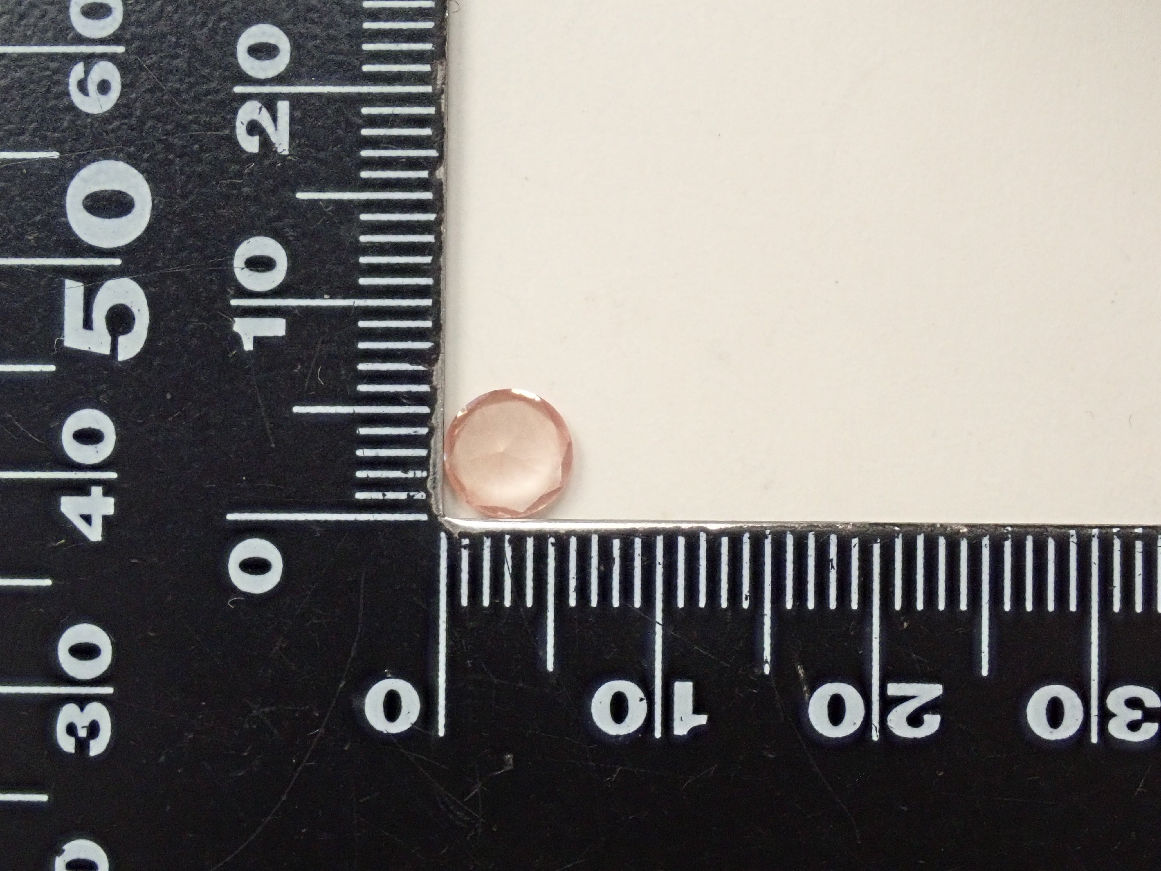 【櫻花切面】美國俄勒岡州太陽石,6.0毫米/0.685克拉裸石
