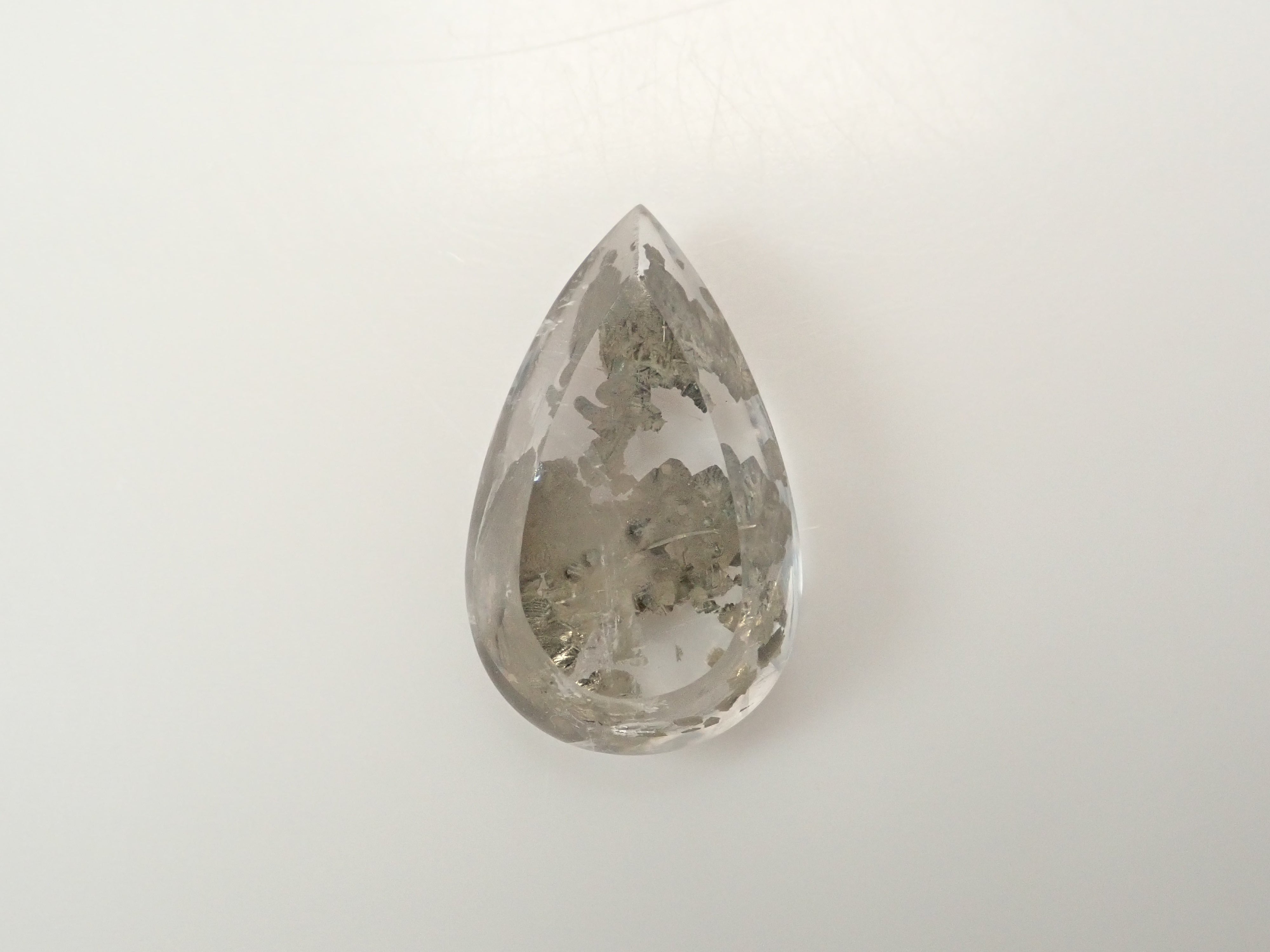 【12/31 22時販売】ブラジル産パイライトインクォーツ 6.992ctルース