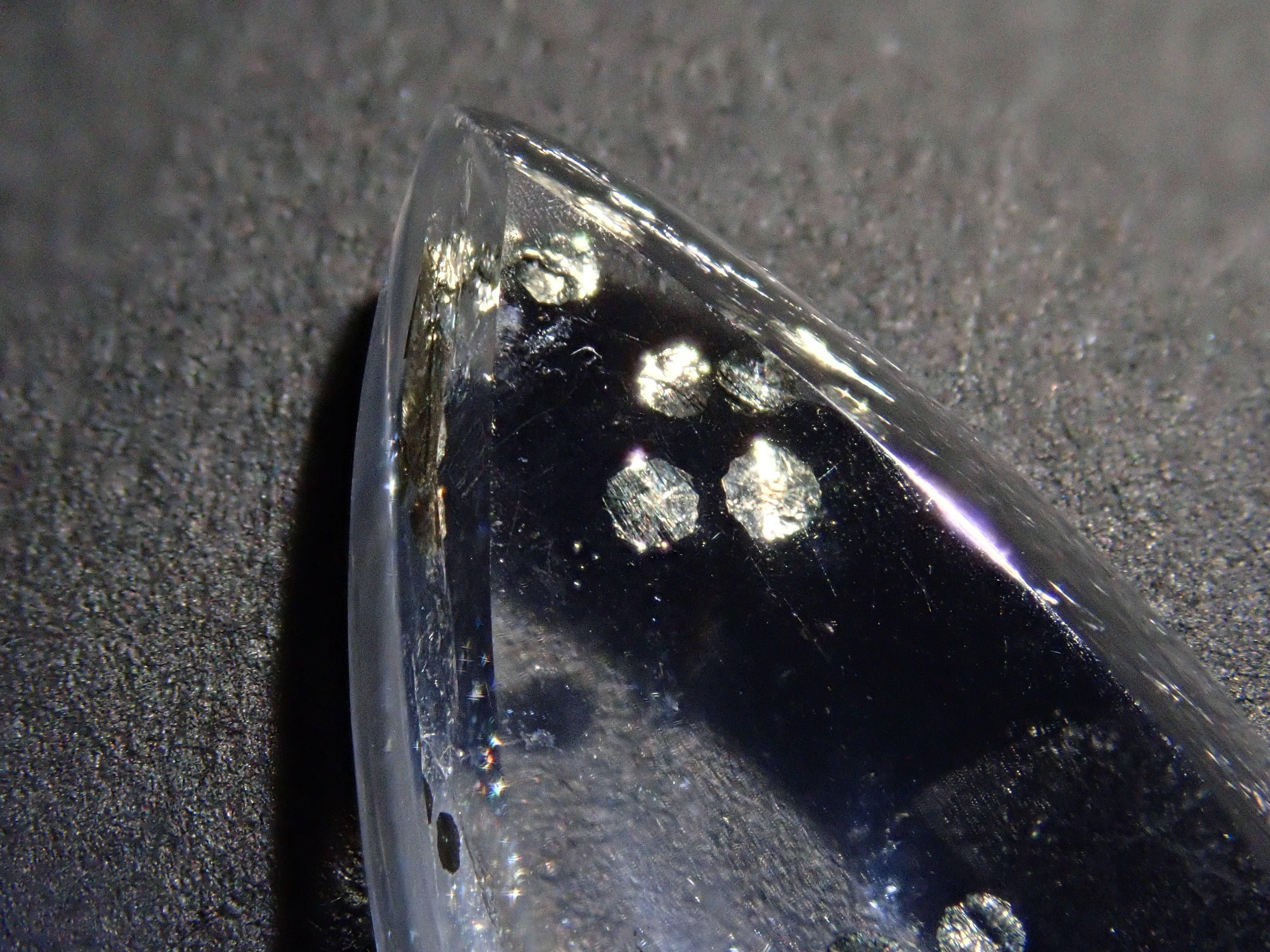 【12/30 22時販売】ブラジル産パイライトインクォーツ 9.477ctルース