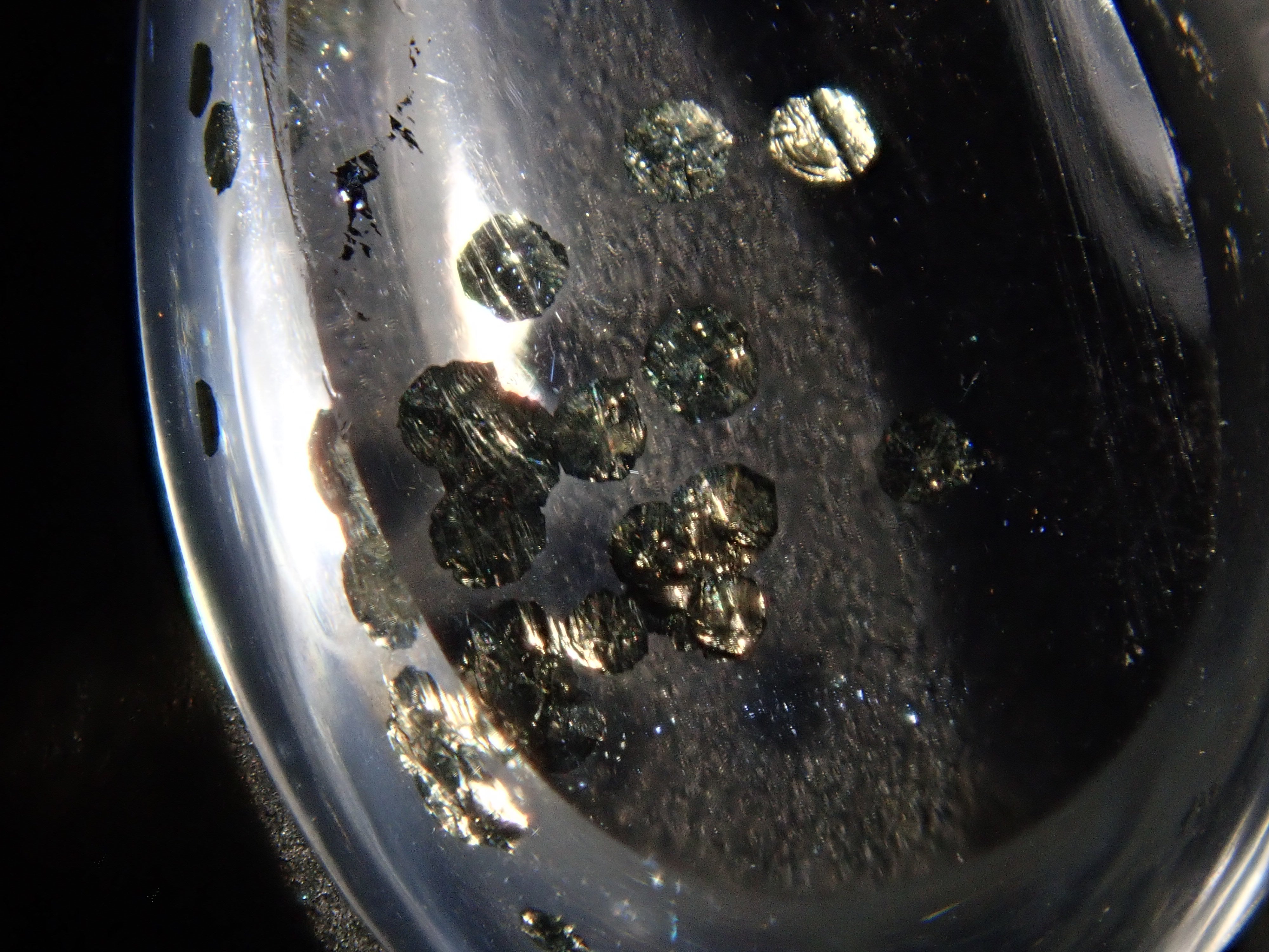 【12/30 22時販売】ブラジル産パイライトインクォーツ 9.477ctルース