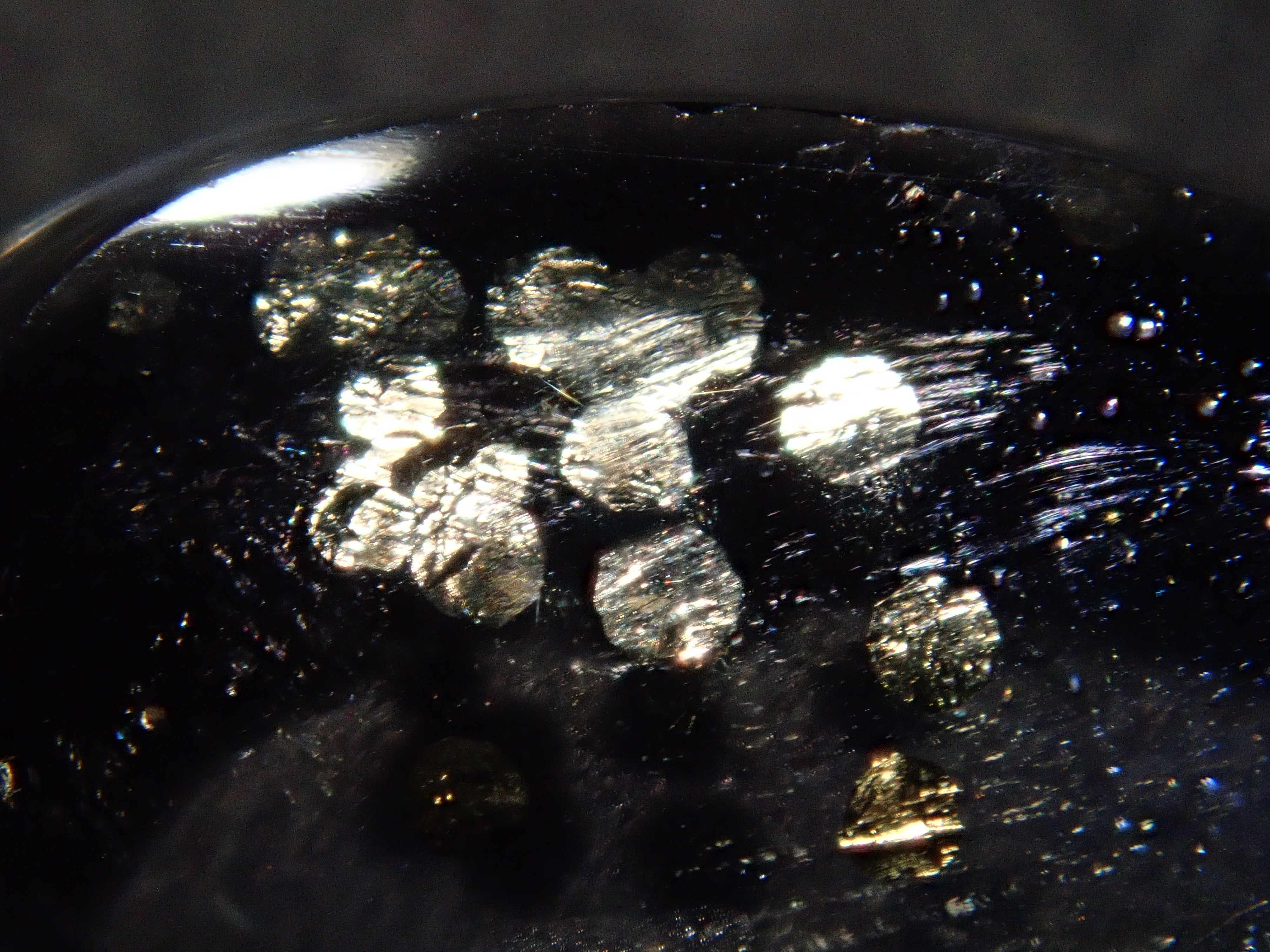 【12/30 22時販売】ブラジル産パイライトインクォーツ 9.477ctルース