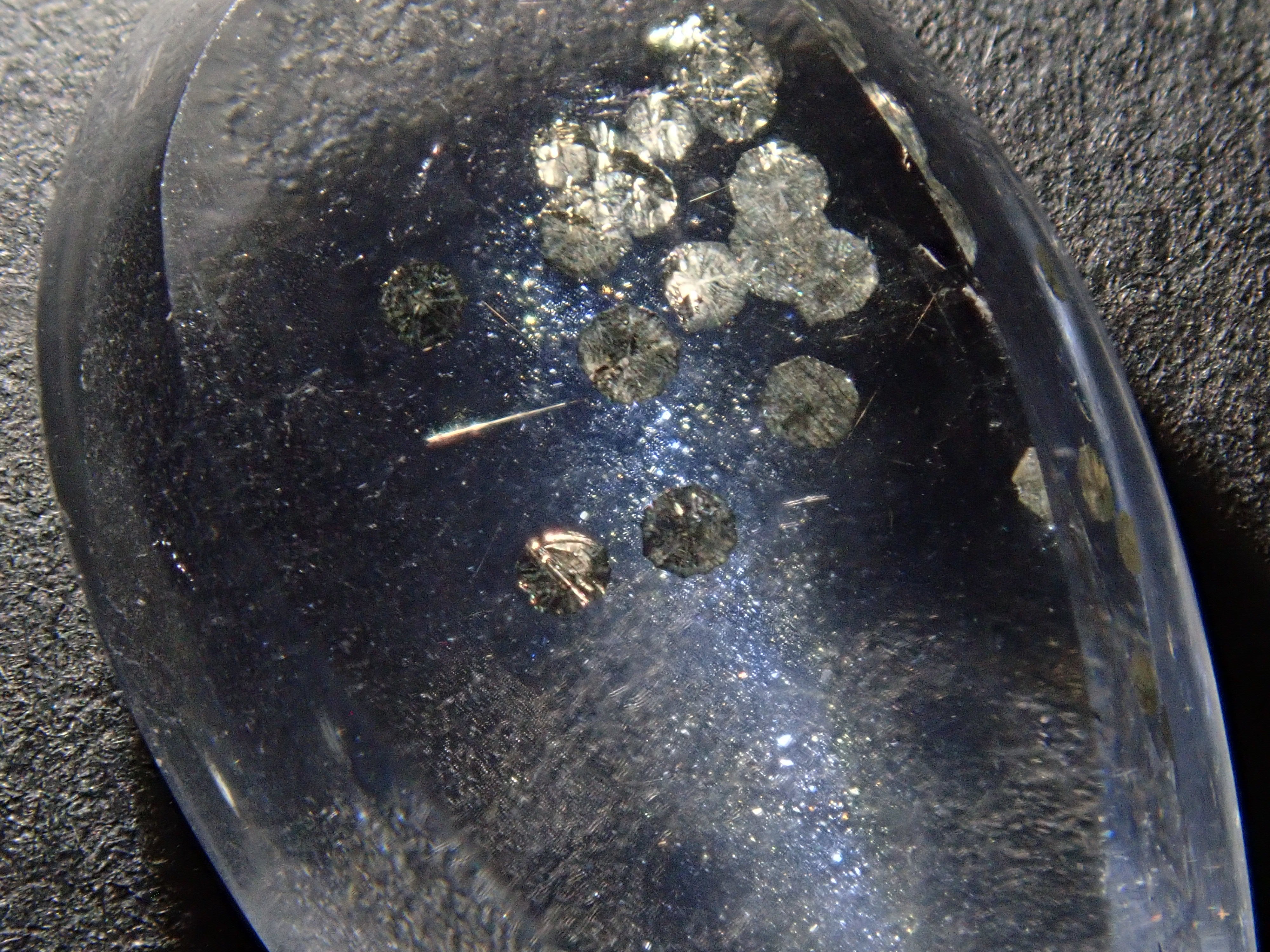 【12/30 22時販売】ブラジル産パイライトインクォーツ 9.477ctルース