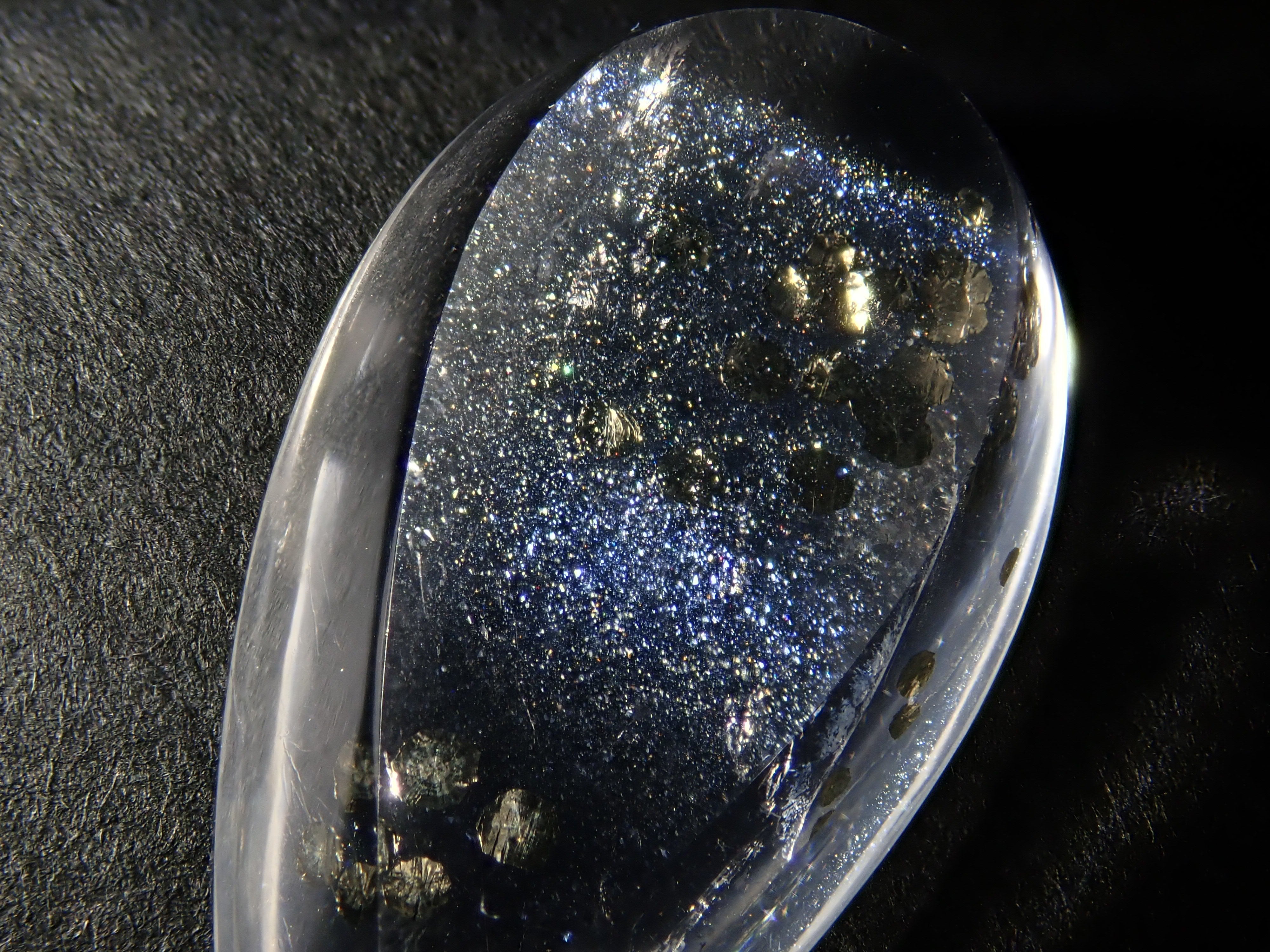 【12/30 22時販売】ブラジル産パイライトインクォーツ 9.477ctルース