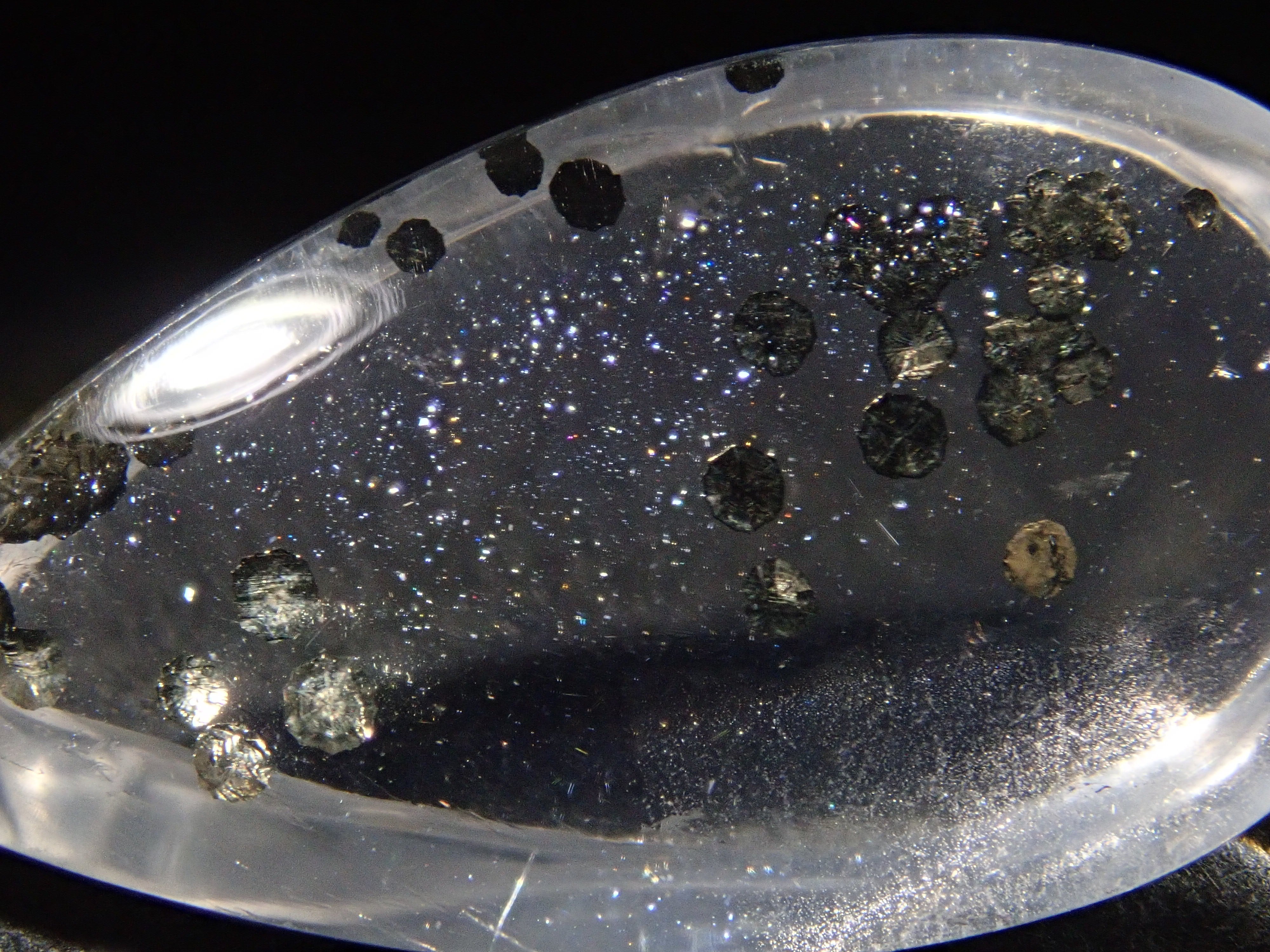 【12/30 22時販売】ブラジル産パイライトインクォーツ 9.477ctルース