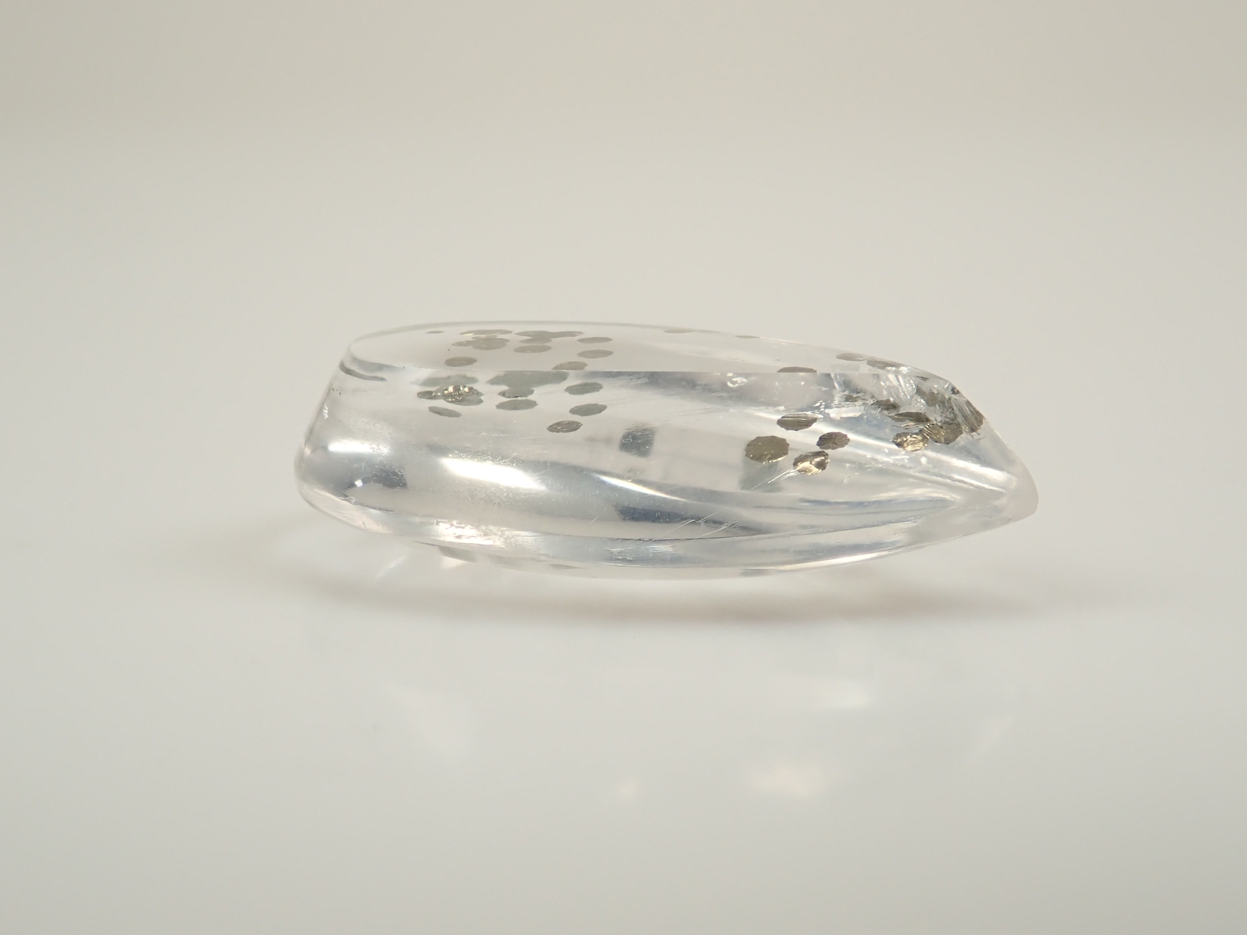 【12/30 22時販売】ブラジル産パイライトインクォーツ 9.477ctルース