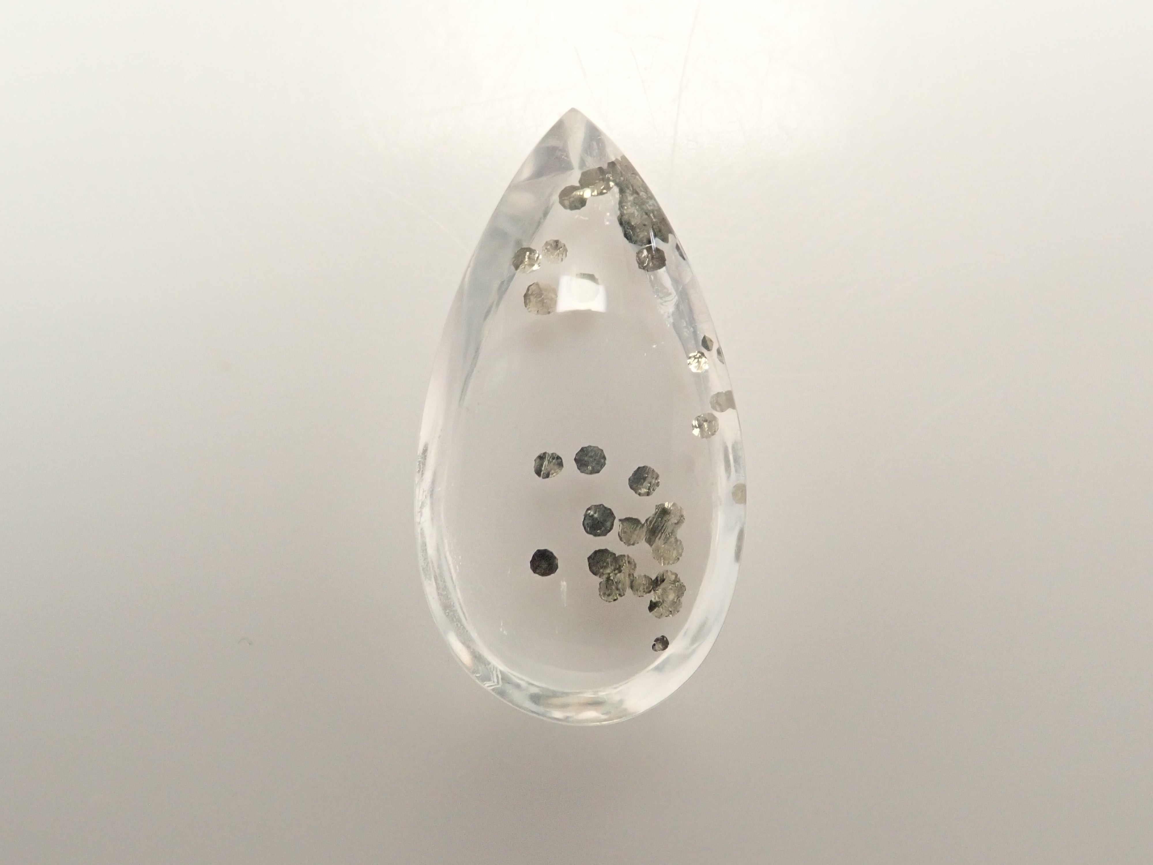 【12/30 22時販売】ブラジル産パイライトインクォーツ 9.477ctルース