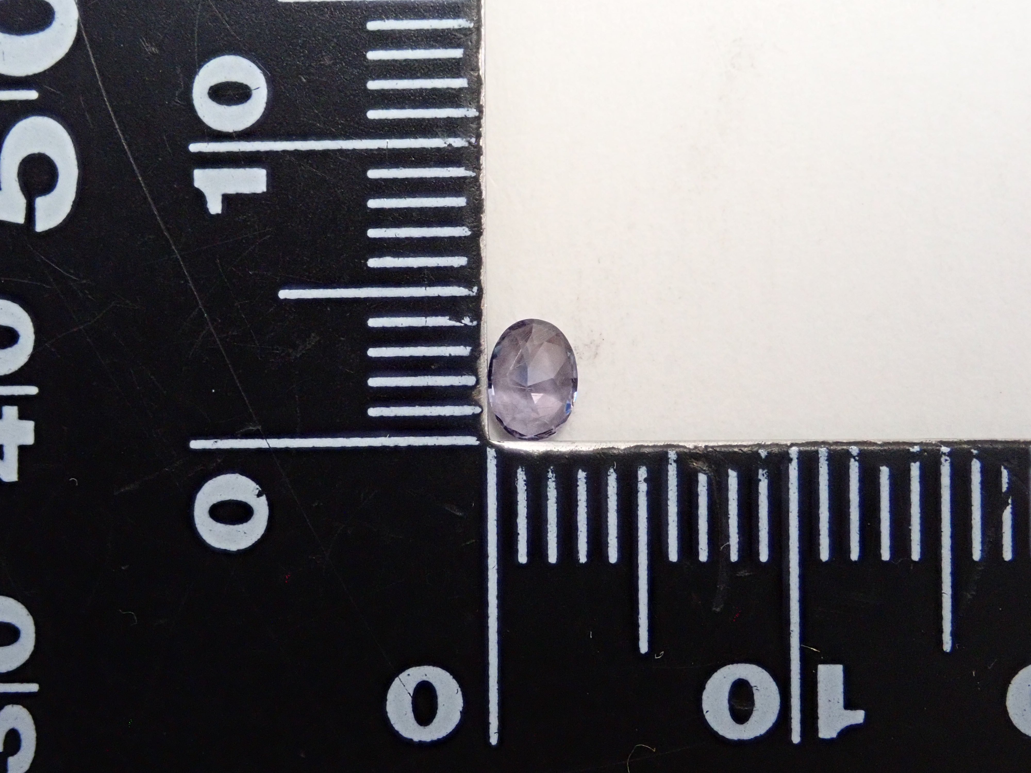 【1/1 22時販売】マダガスカル産ベキリーブルーガーネット(カラーチェンジガーネット) 0.221ctルース