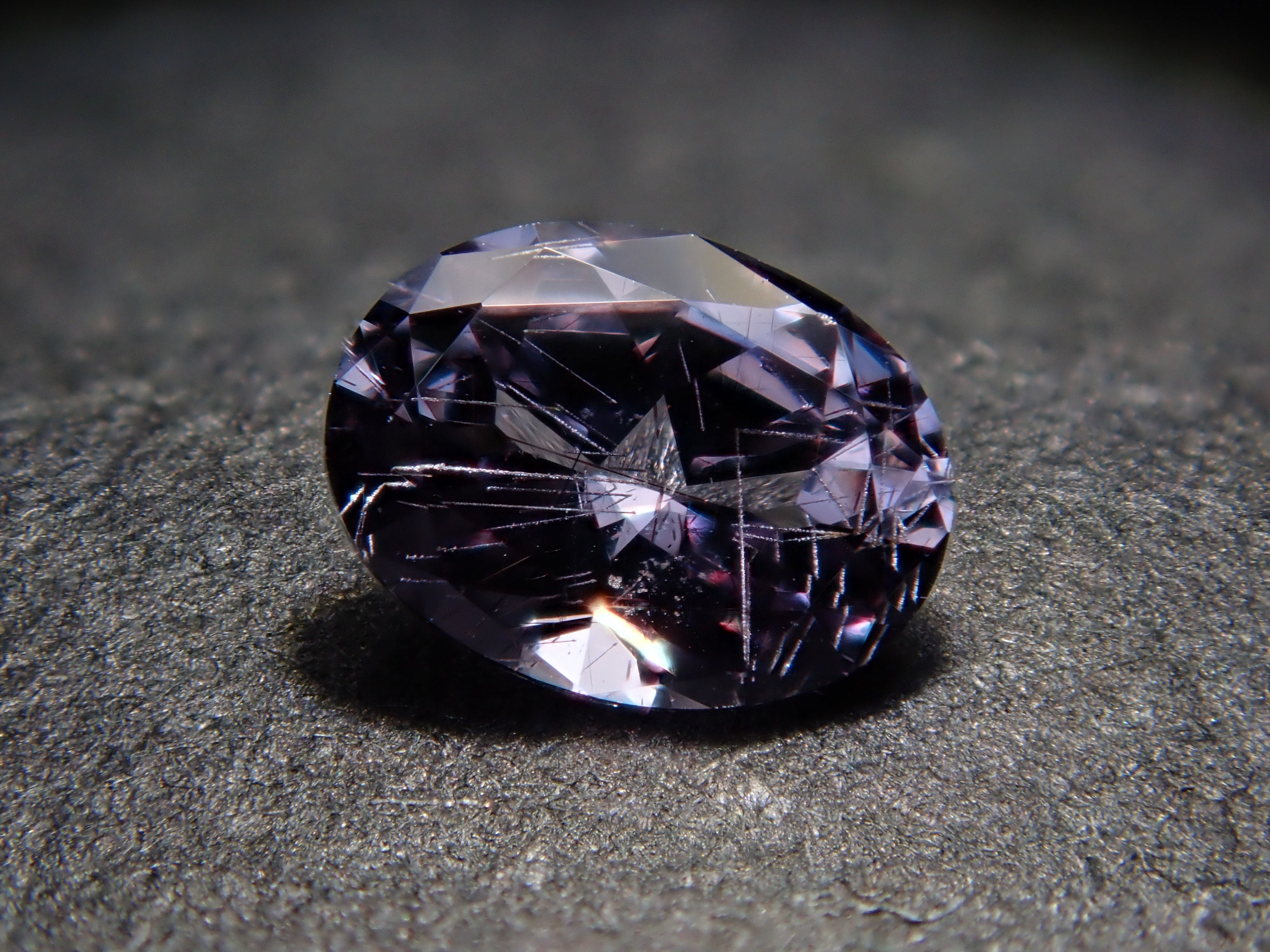 【1/1 22時販売】マダガスカル産ベキリーブルーガーネット(カラーチェンジガーネット) 0.189ctルース