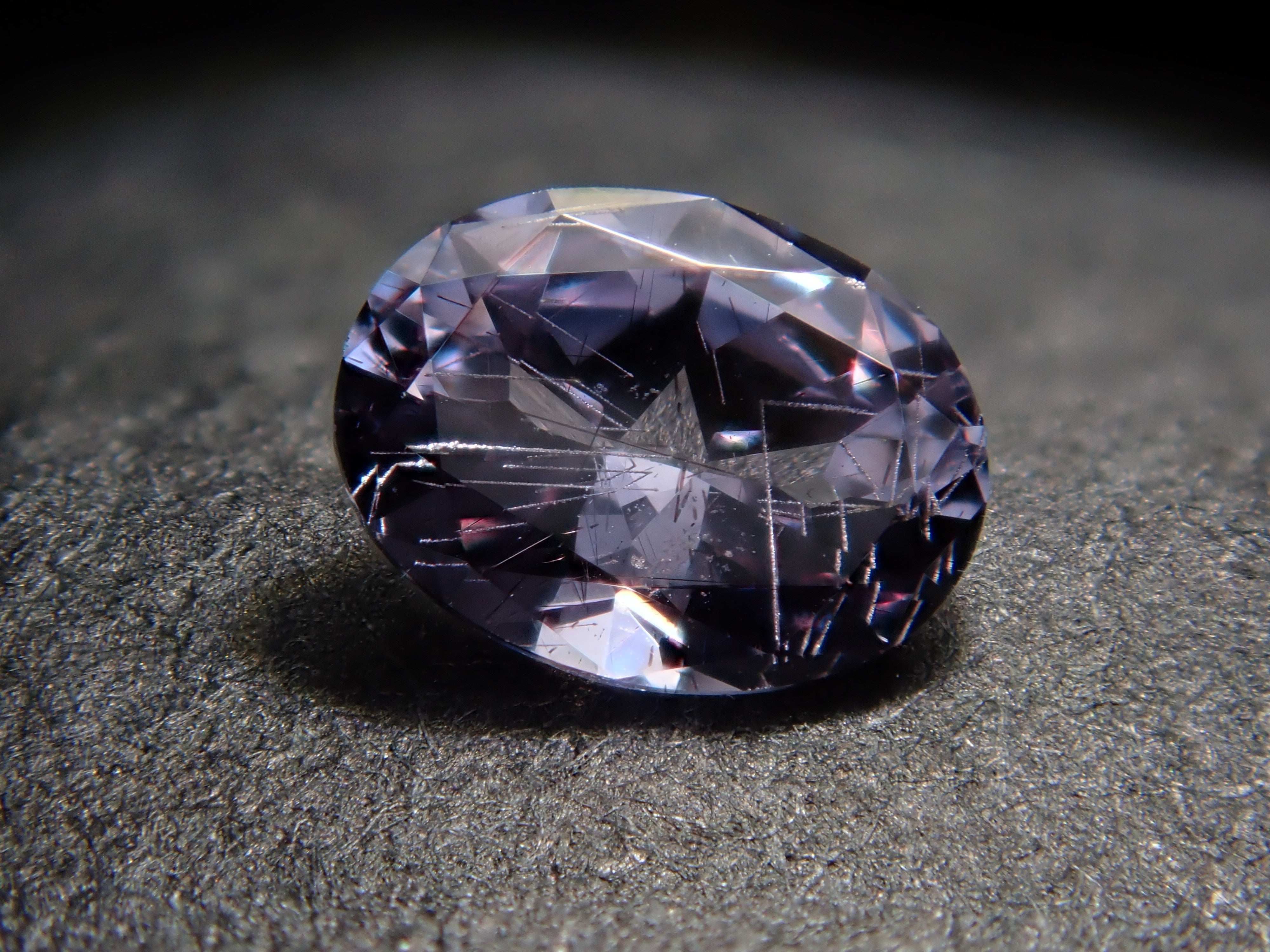 【1/1 22時販売】マダガスカル産ベキリーブルーガーネット(カラーチェンジガーネット) 0.189ctルース