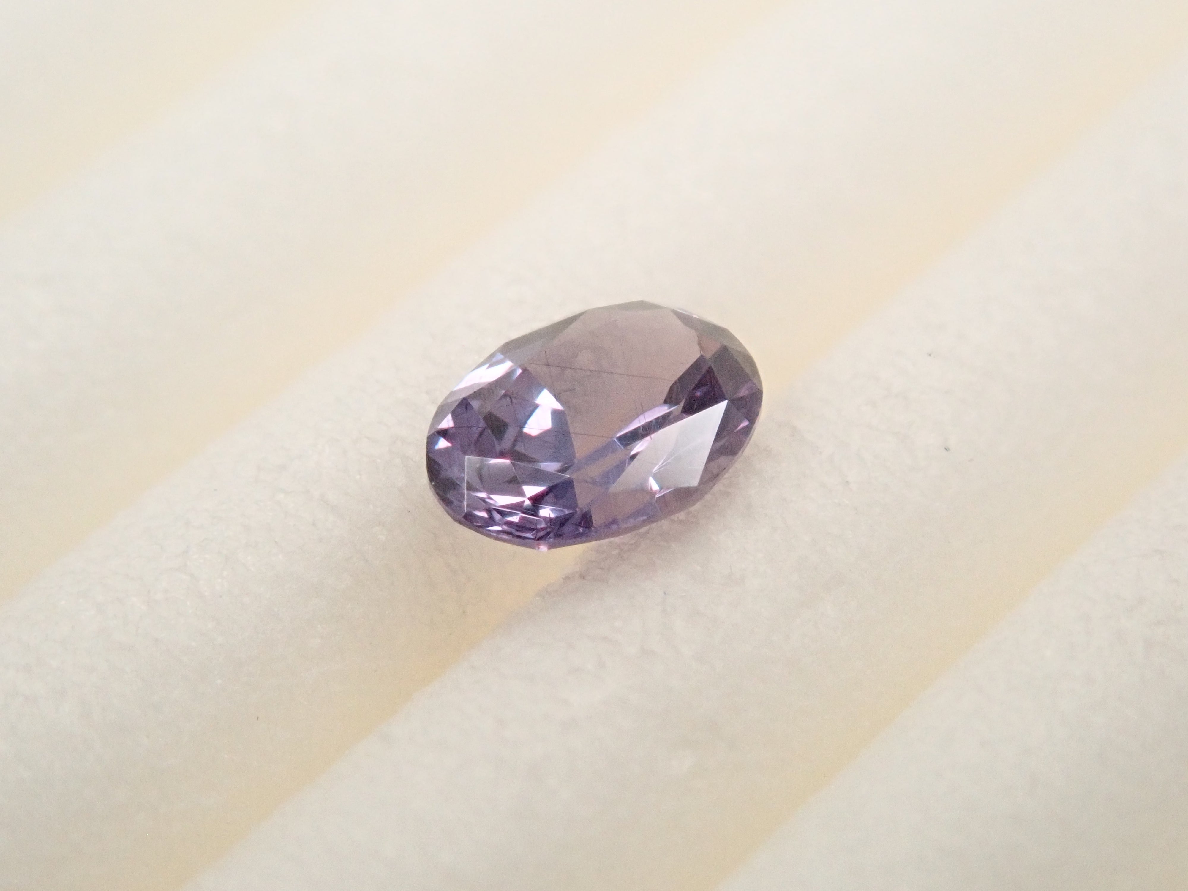 【1/1 22時販売】マダガスカル産ベキリーブルーガーネット(カラーチェンジガーネット) 0.183ctルース