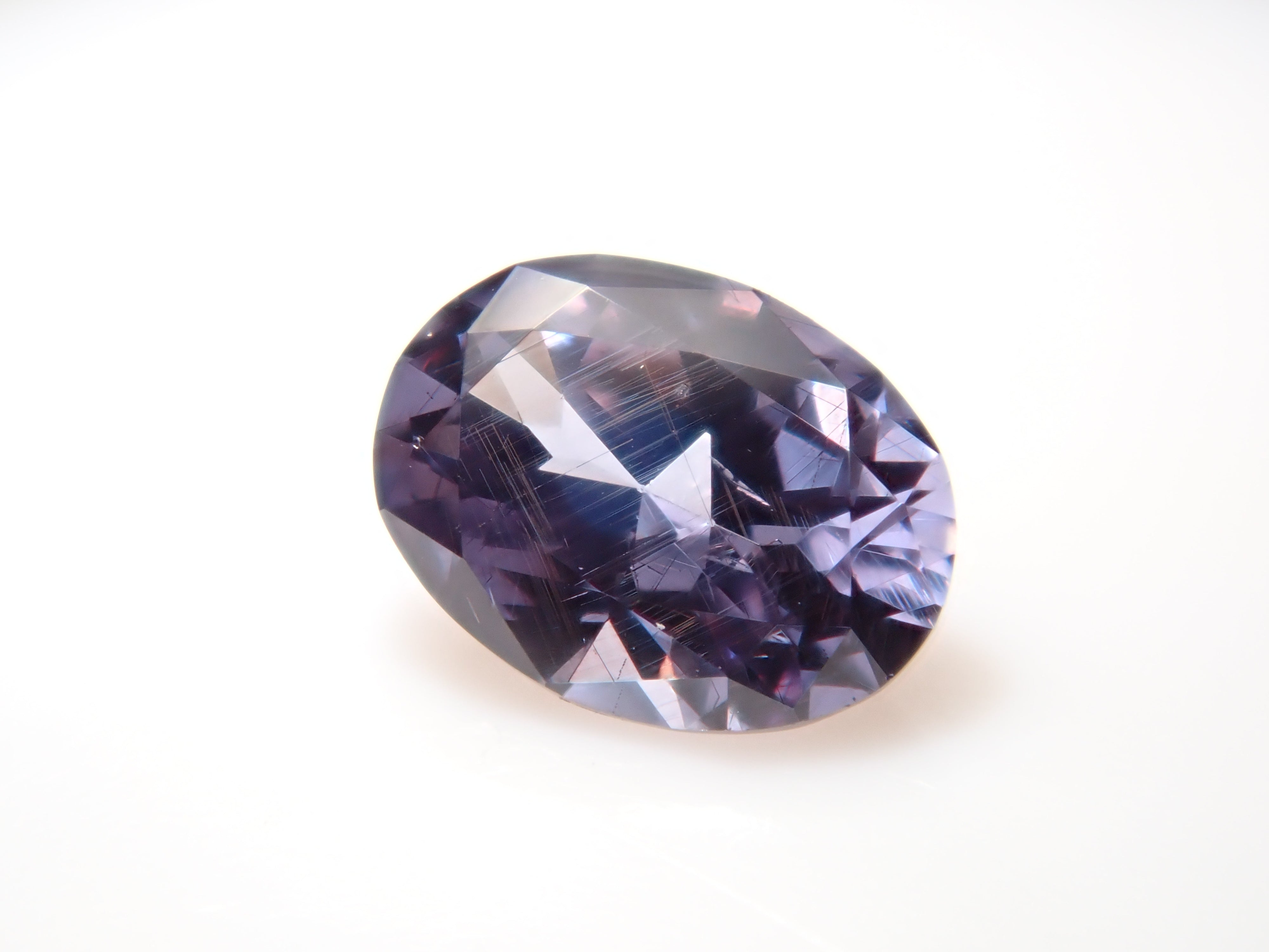 【1/1 22時販売】マダガスカル産ベキリーブルーガーネット(カラーチェンジガーネット) 0.183ctルース