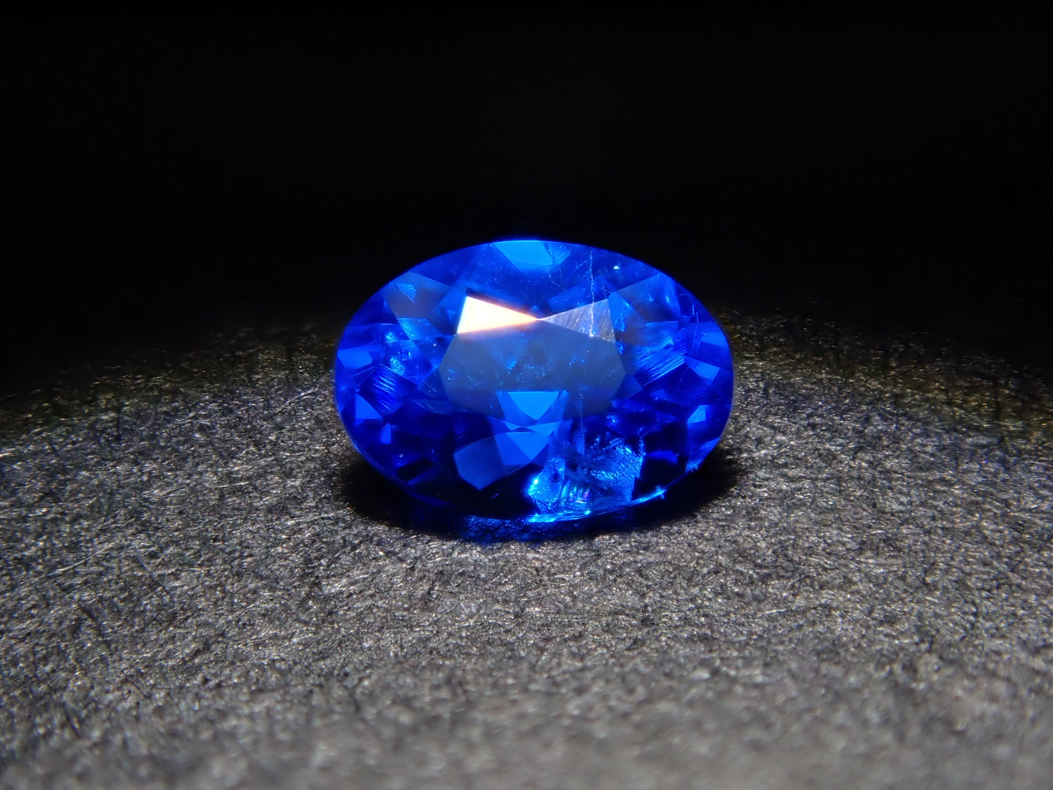 【1/9 22時販売】ドイツ産アウイナイト 0.083ctルース