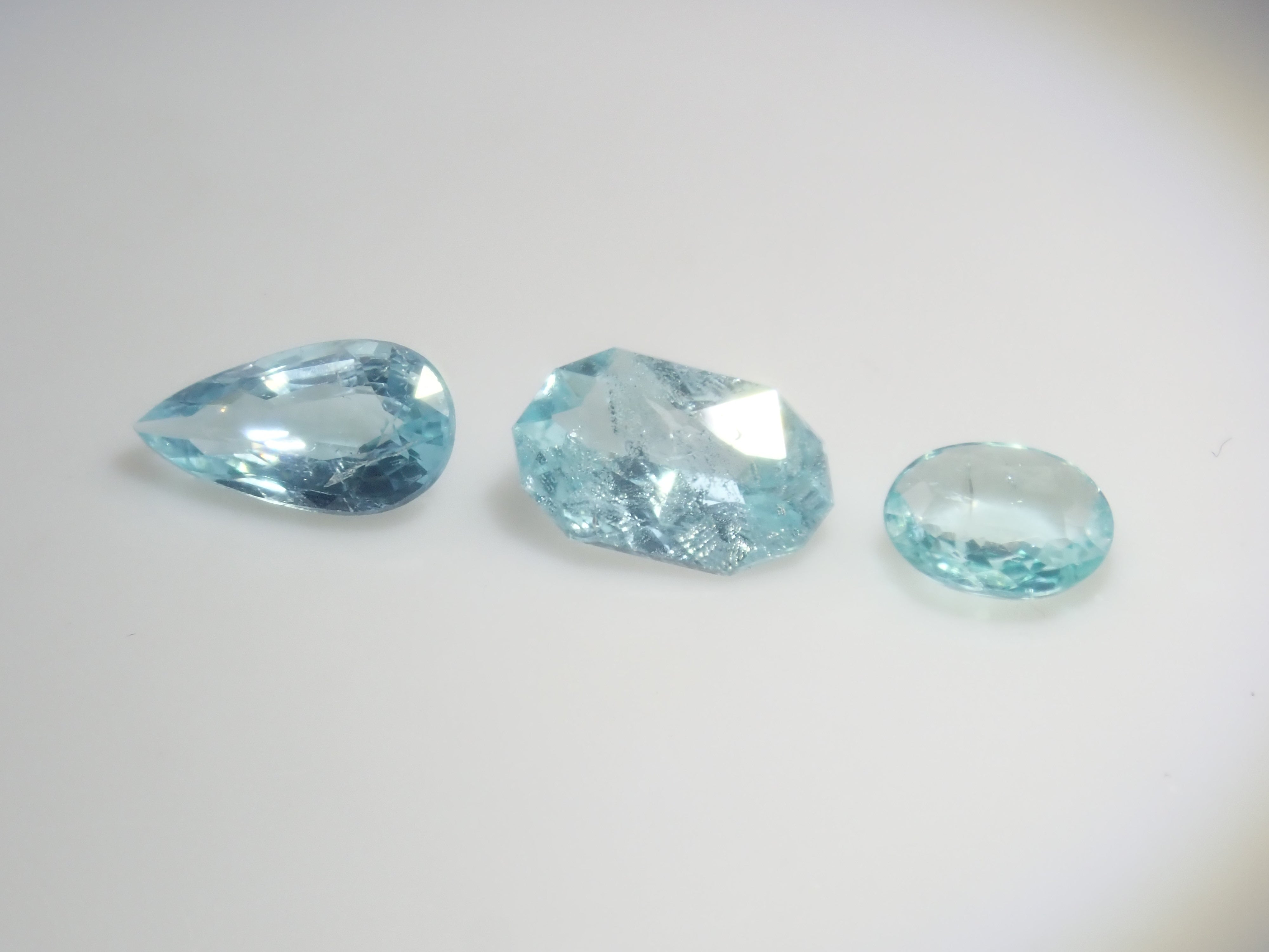 ブルー石ガチャ💎(ブラジル産パライバトルマリン・モザンビーク産パライバトルマリン・ドイツ産アウイナイト・ベニトアイト)《複数購入割引有》