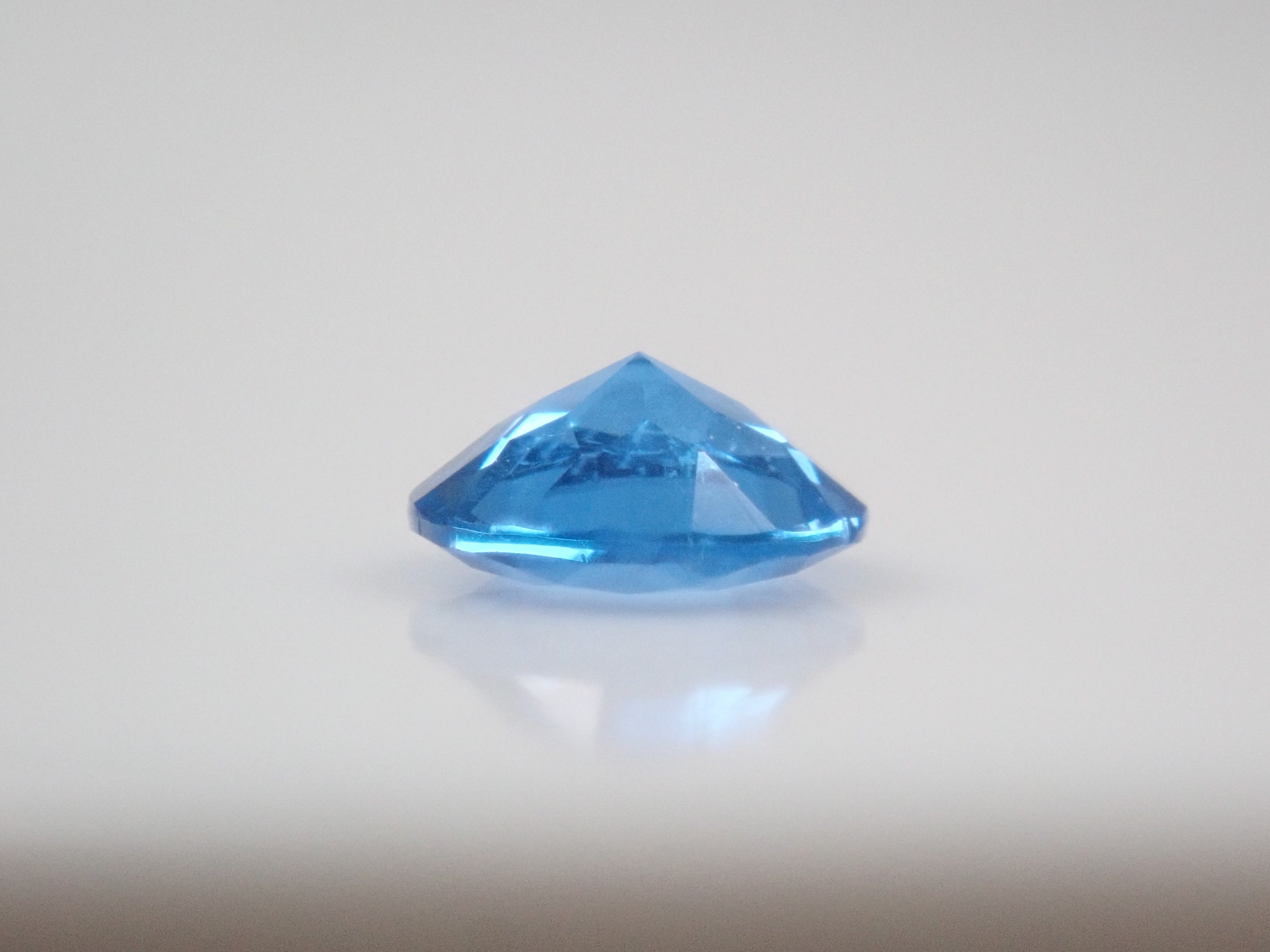 ブルー石ガチャ💎(ブラジル産パライバトルマリン・モザンビーク産パライバトルマリン・ドイツ産アウイナイト・ベニトアイト)《複数購入割引有》