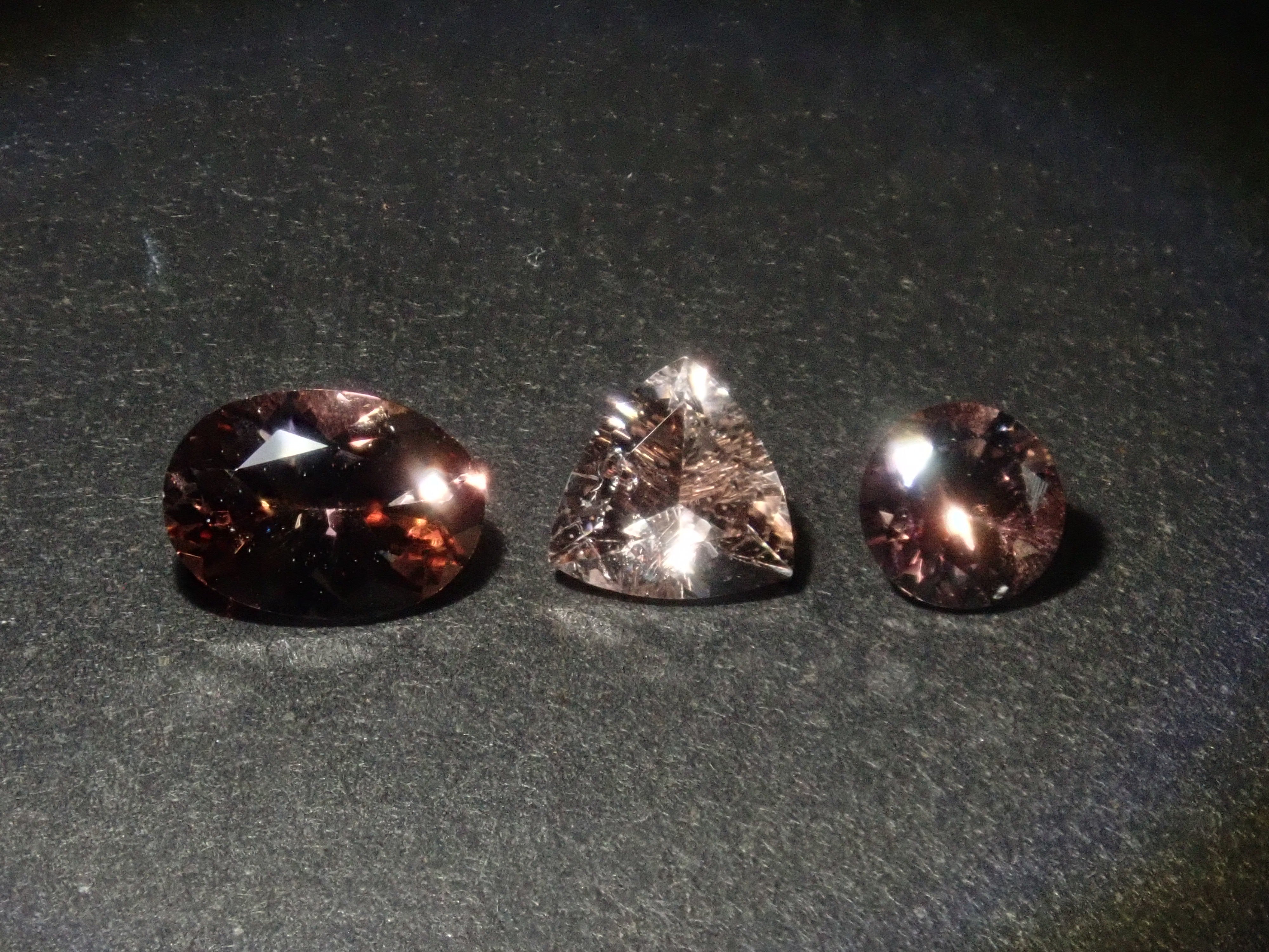 【1/12 22時販売】《限定15石》レアストーンガチャ💎98,000円のノンオイルレッドベリルGIA付き・シンシャ・モザンビーク産パライバトルマリン・ベニトアイトなど《複数購入割引有》