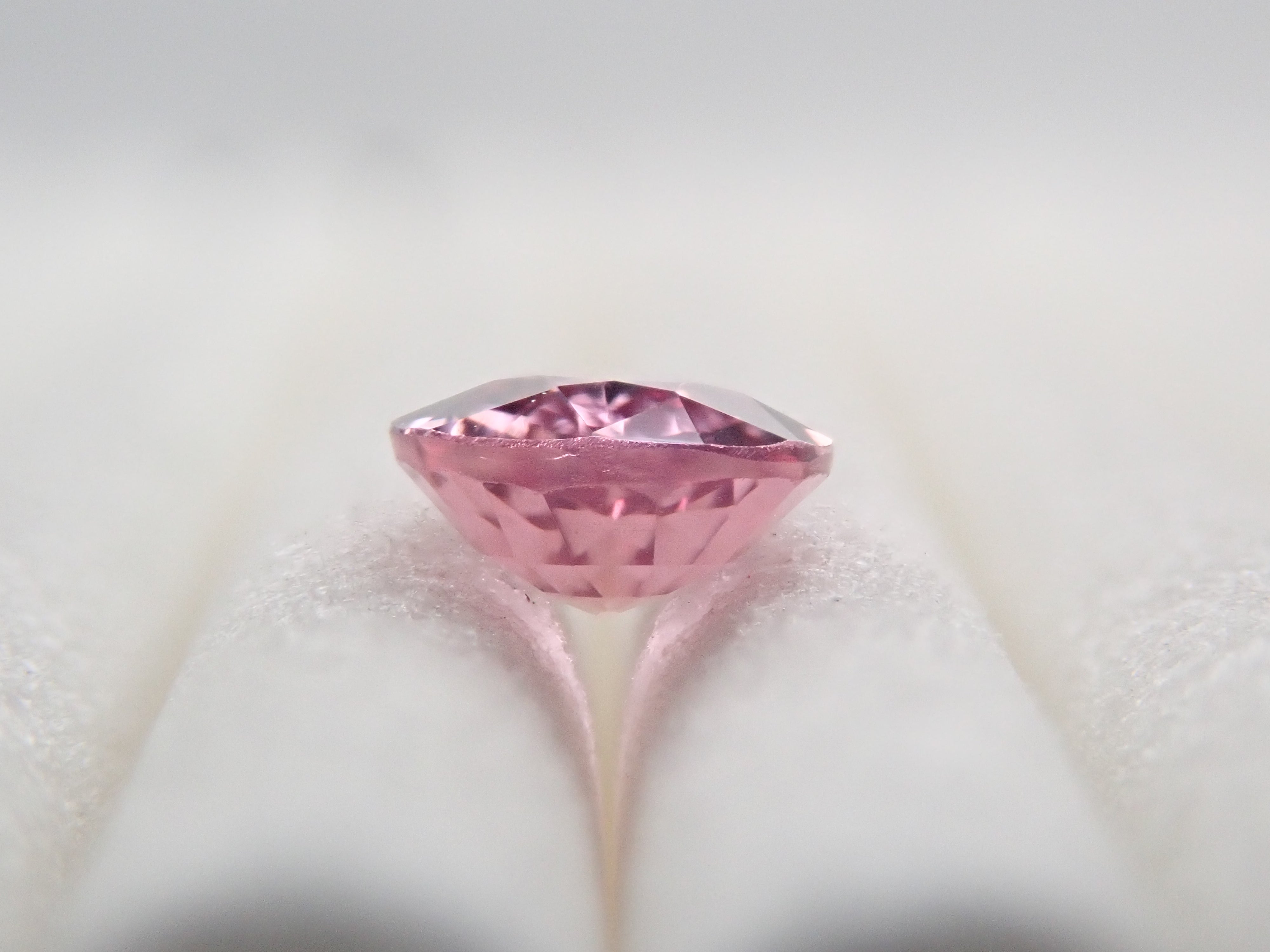 【12548254掲載】パパラチアサファイア 0.474ctルース