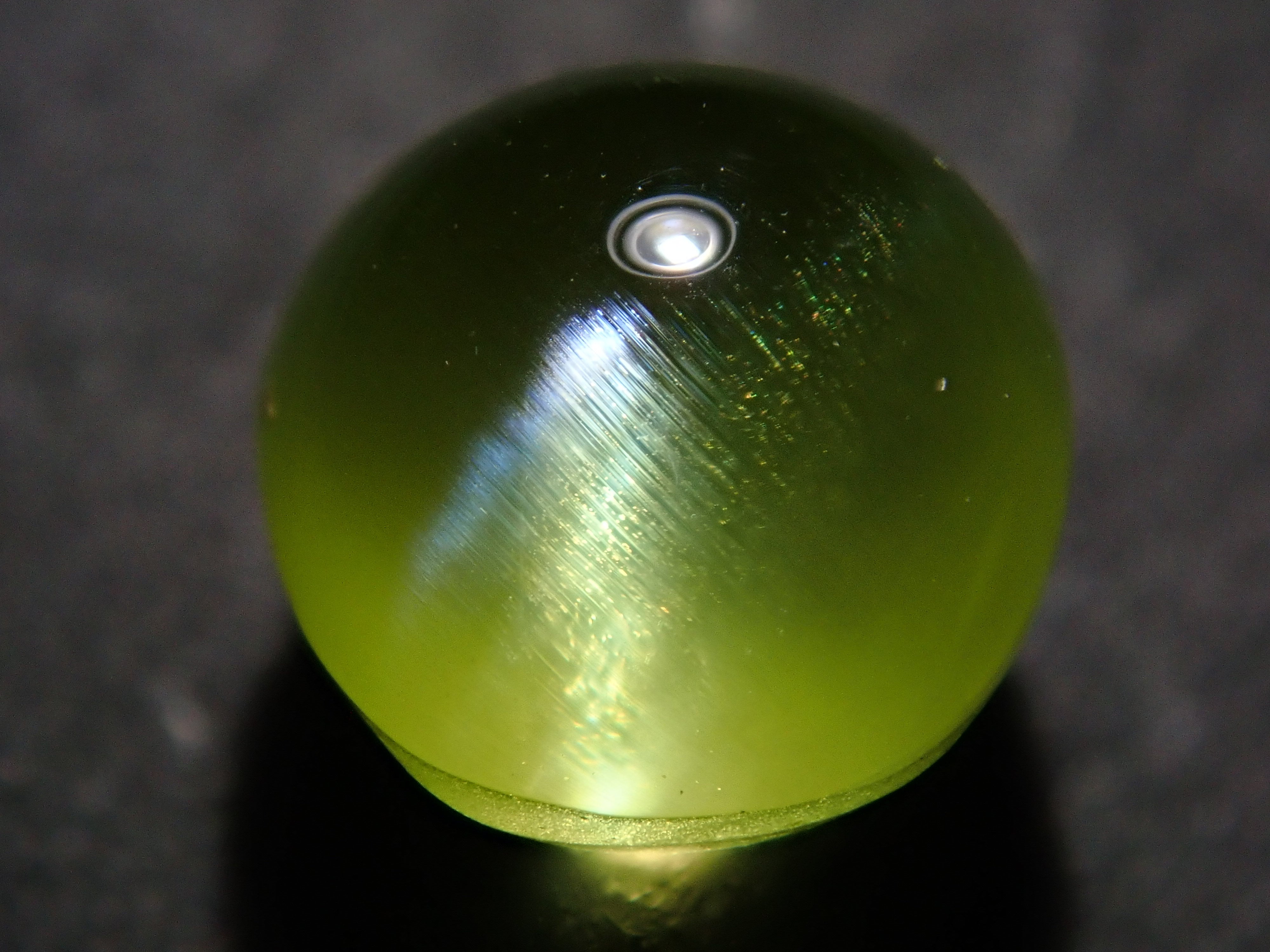 【1/1 22時販売】インド産パロットクリソベリルキャッツアイ 5.6mm/1.715ctルース