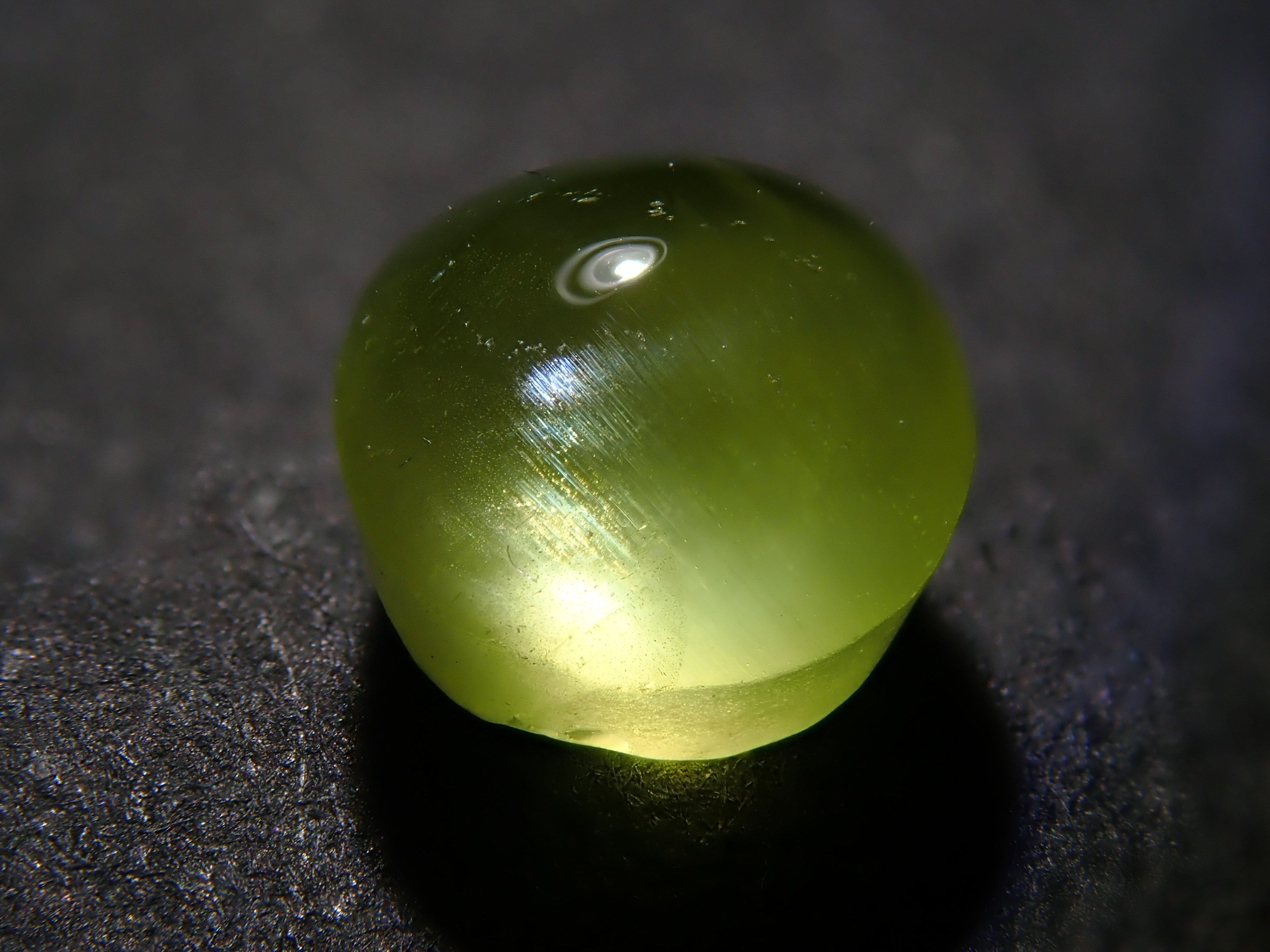 【1/1 22時販売】インド産パロットクリソベリルキャッツアイ 5.0mm/1.099ctルース