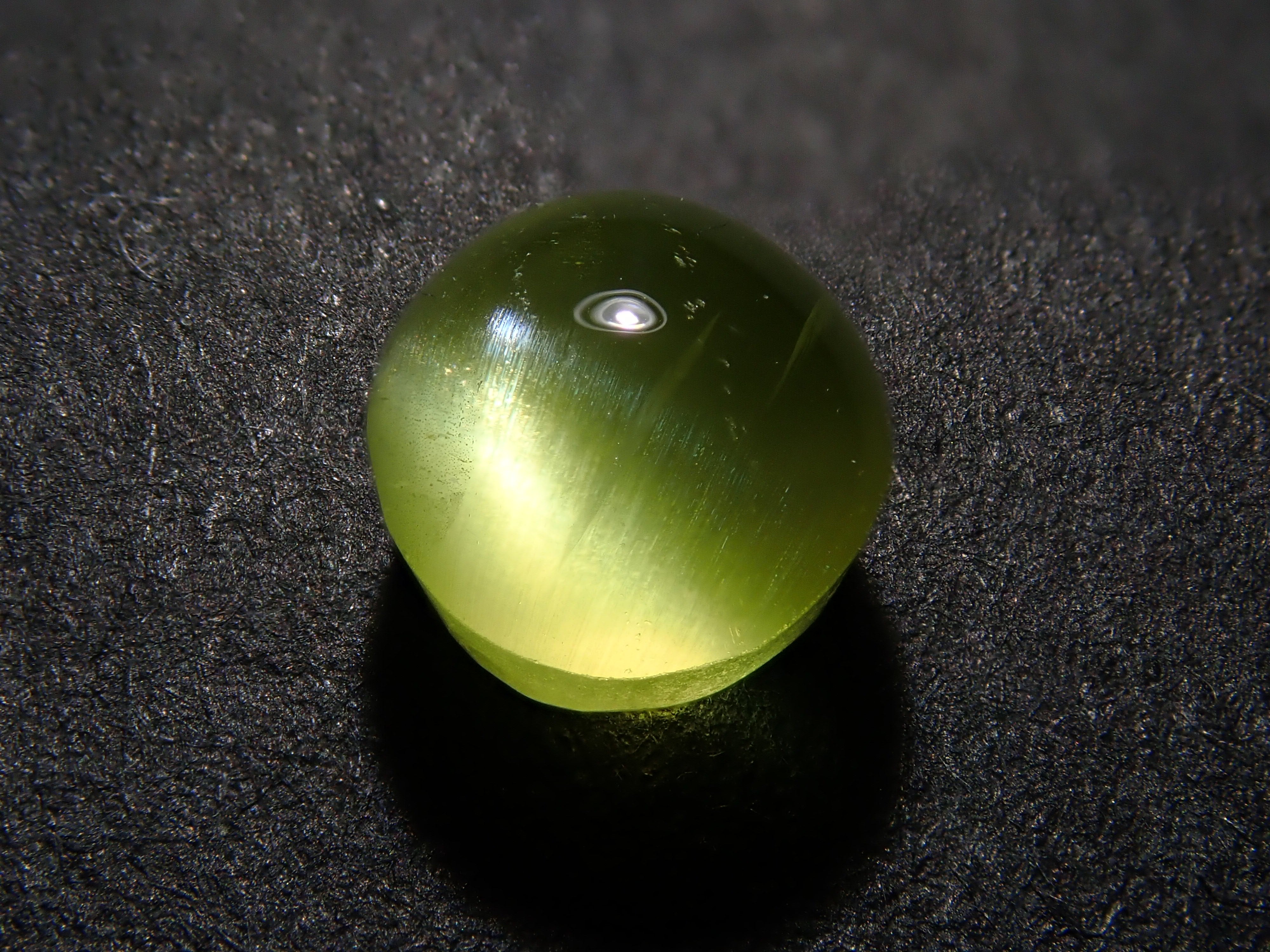 【1/1 22時販売】インド産パロットクリソベリルキャッツアイ 5.0mm/1.099ctルース