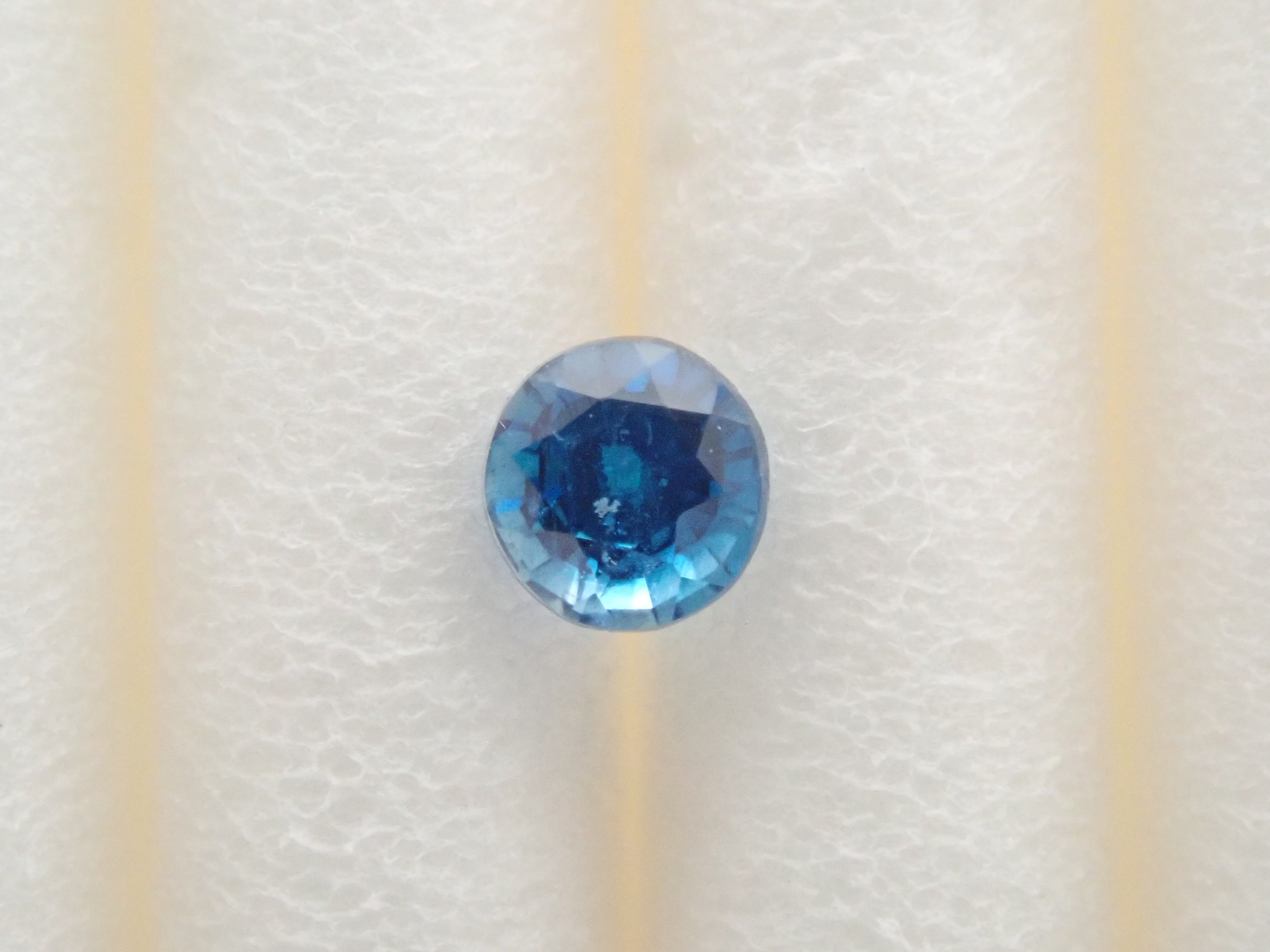 【12/29 22時販売】ジンバブエ産ユークレース 2.2mm/0.065ctルース