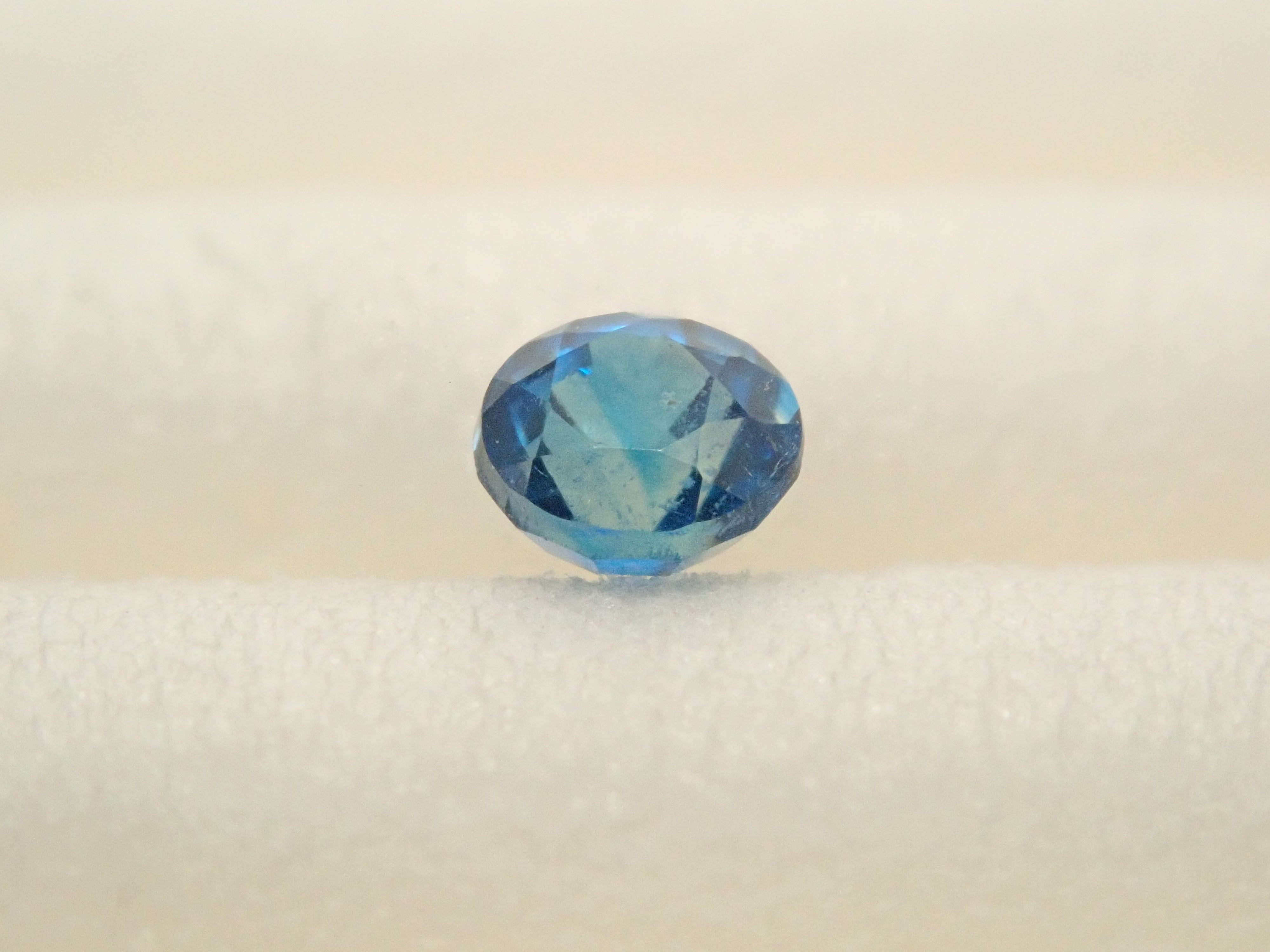 【12/29 22時販売】ジンバブエ産ユークレース 2.2mm/0.065ctルース