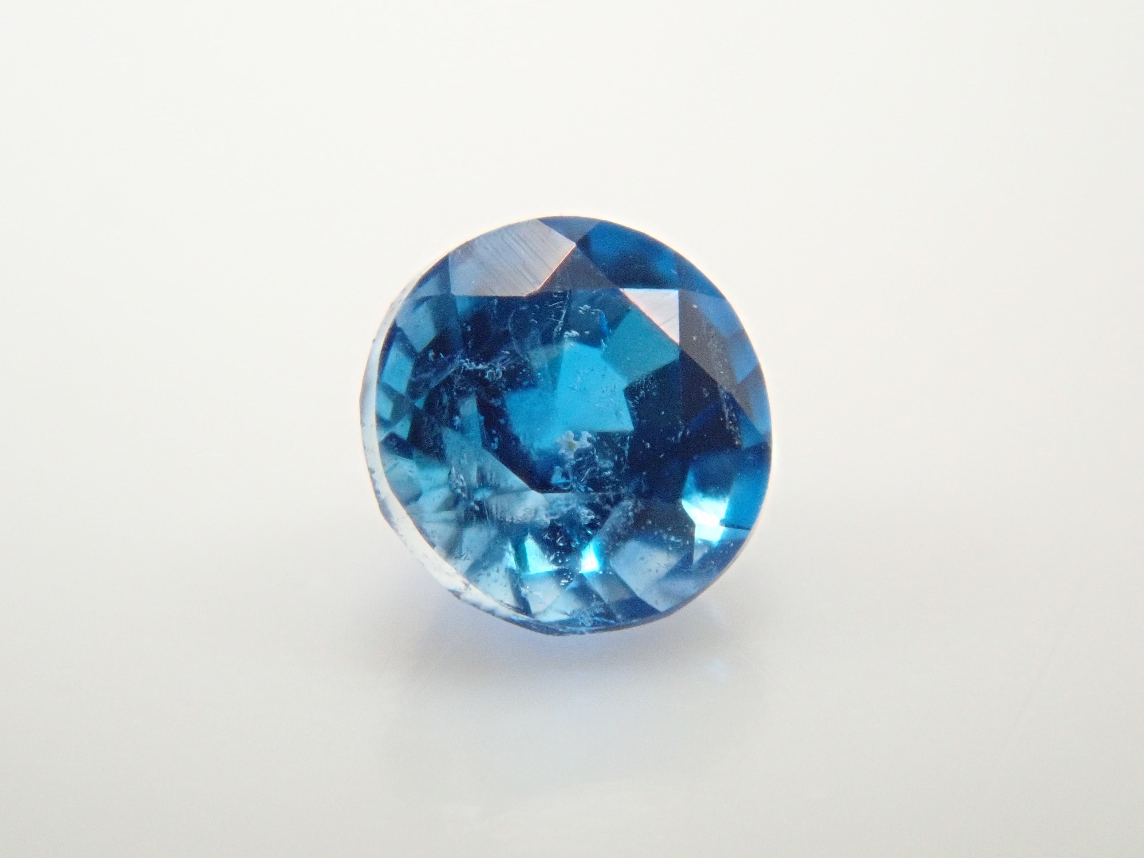 【12/29 22時販売】ジンバブエ産ユークレース 2.2mm/0.065ctルース