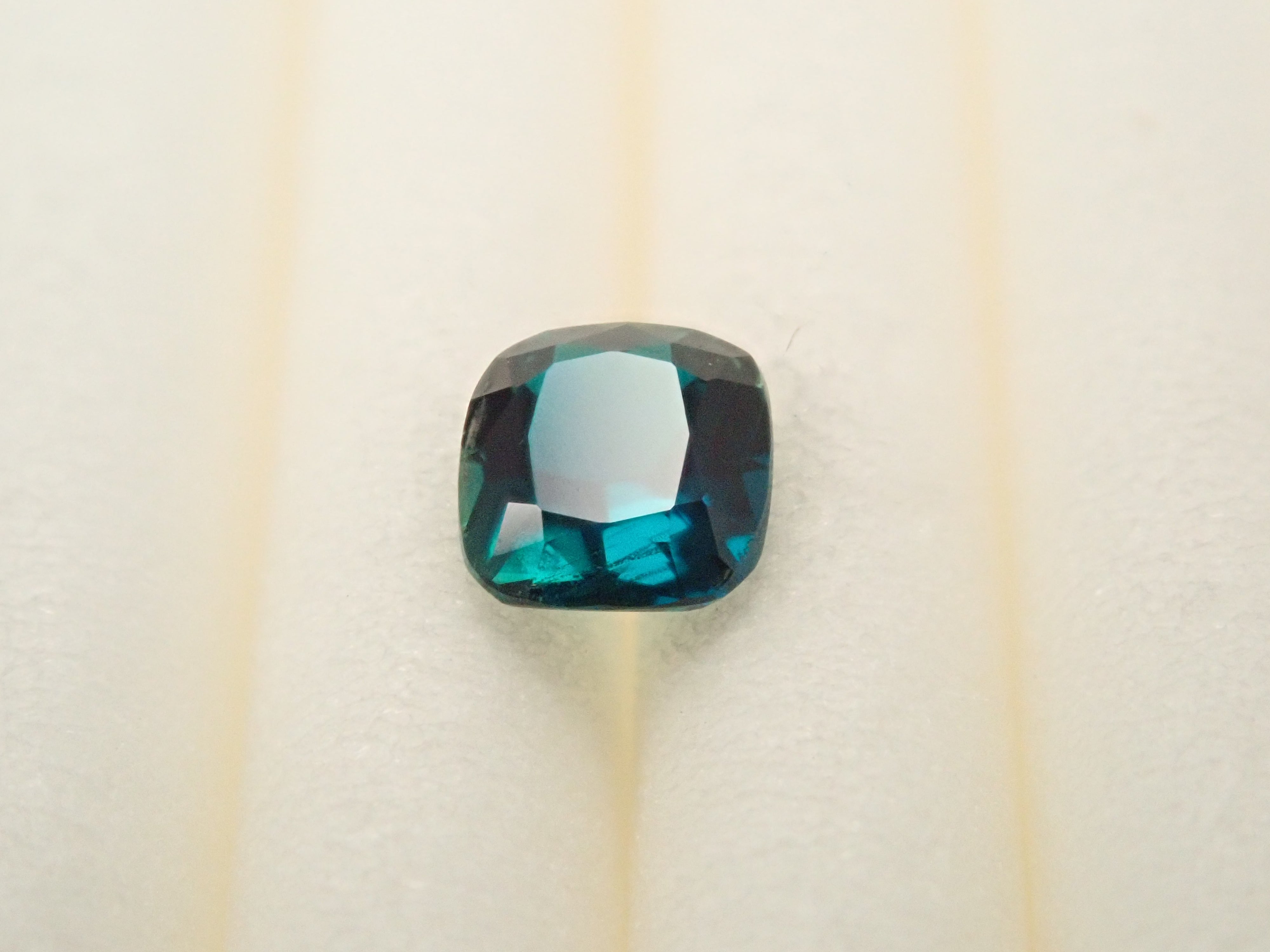 【12/29 22時販売】パキスタン産ラズライト(天藍石) 0.171ctルース