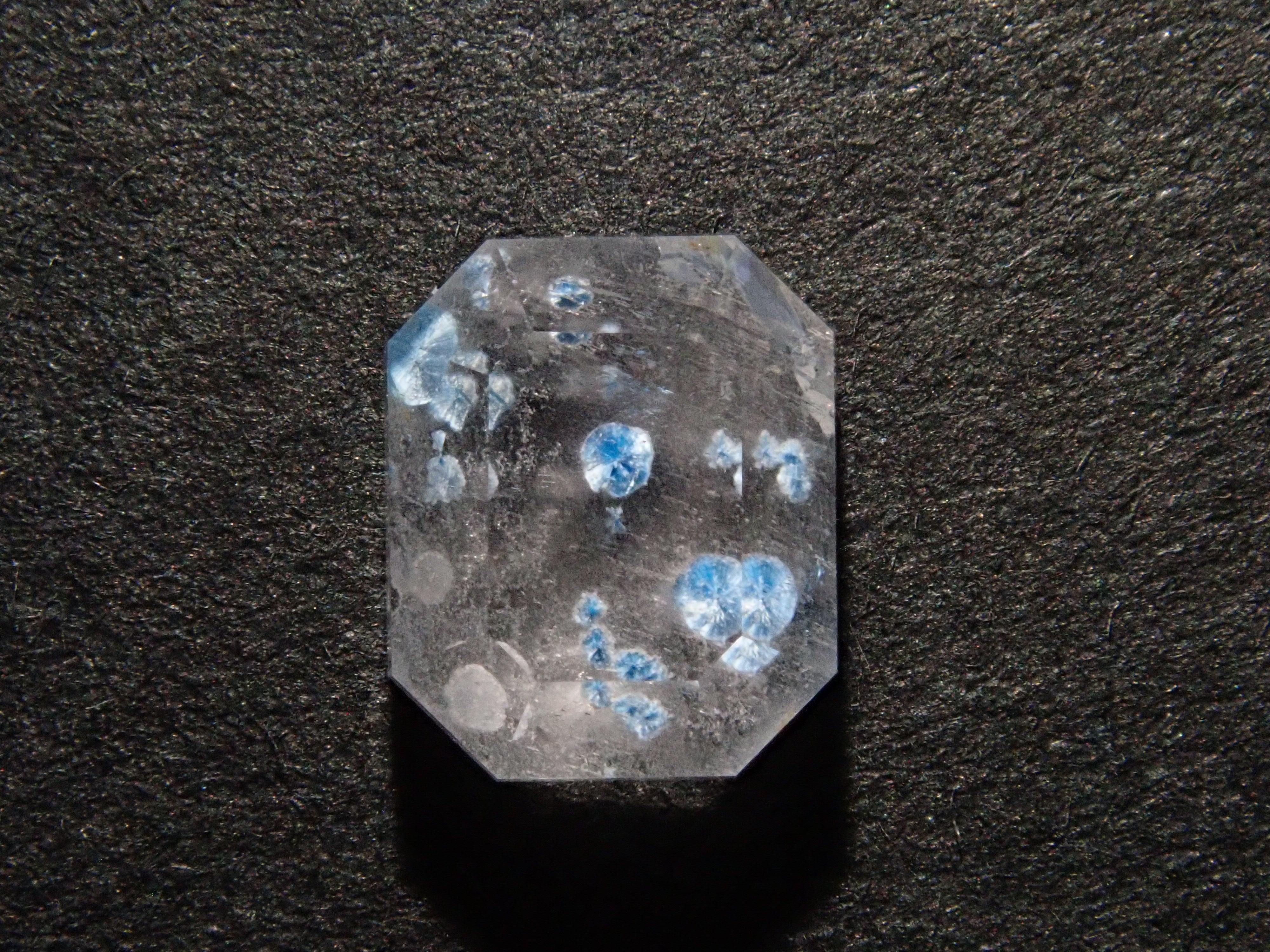 【1/9 22時販売】ブラジル産メデューサクォーツ(パライバクォーツ) 0.848ctルース