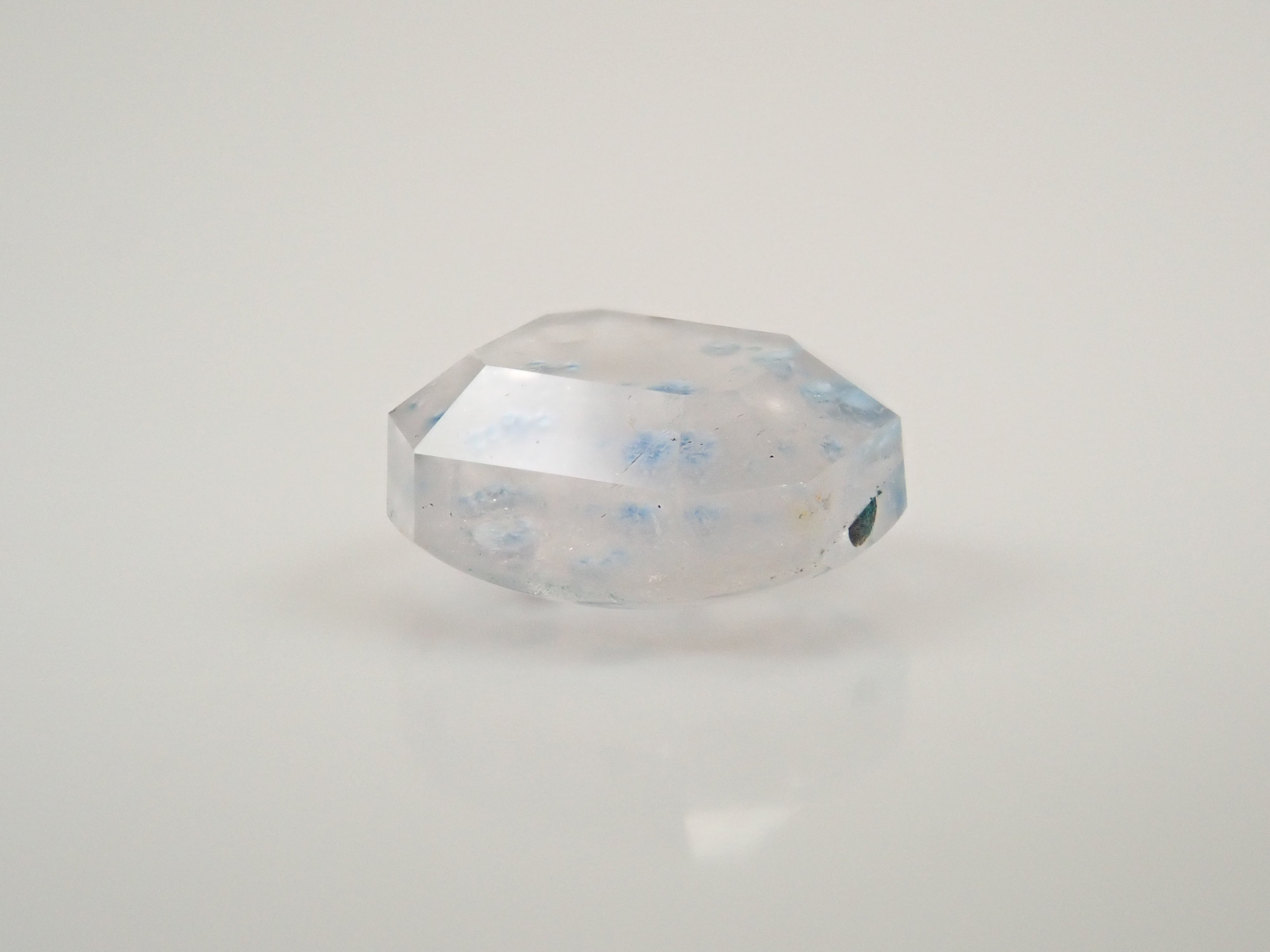 【1/9 22時販売】ブラジル産メデューサクォーツ(パライバクォーツ) 0.848ctルース