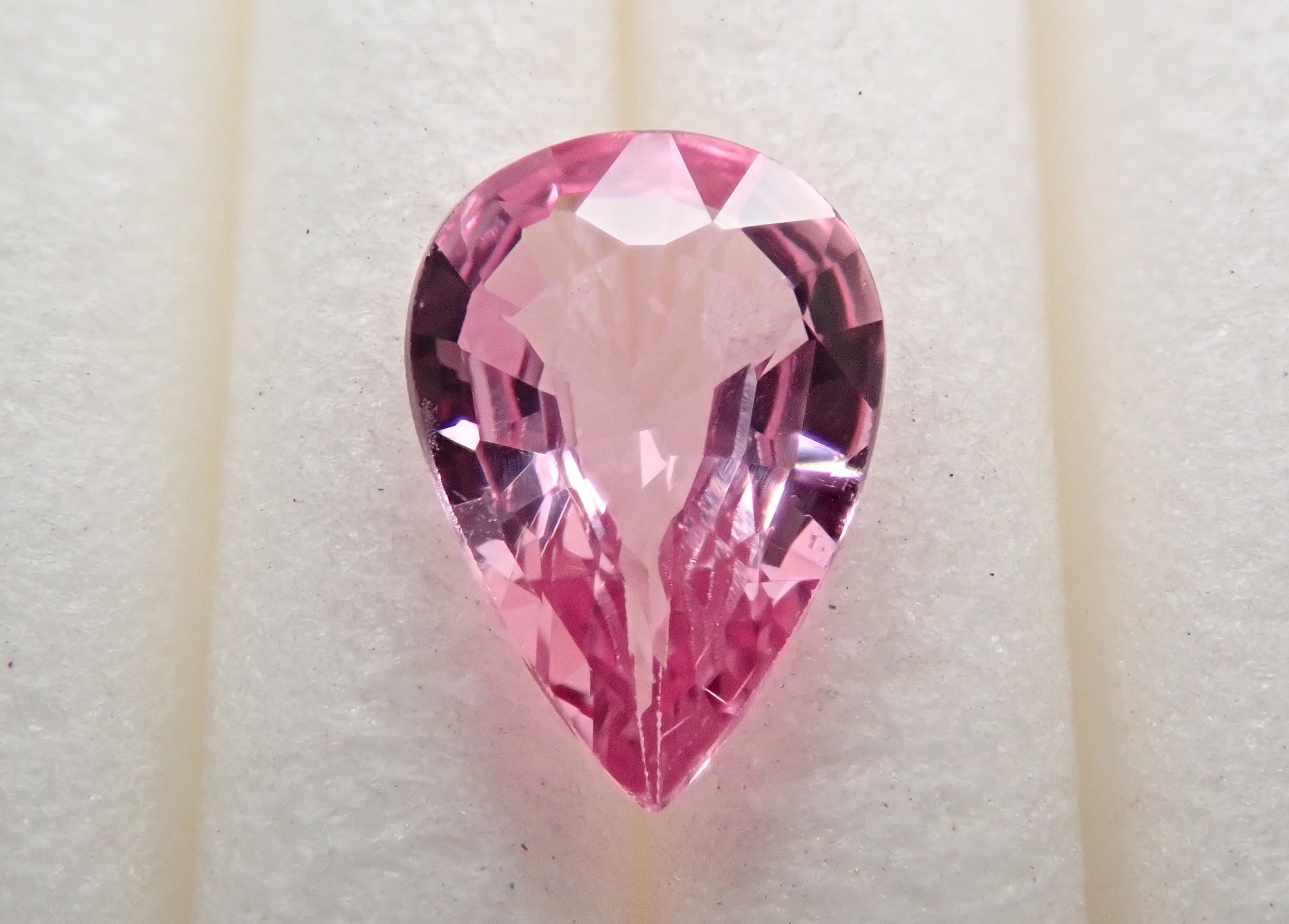 【2/22 22時販売】マダガスカル産パパラチアサファイア 0.524ctルース DGL鑑