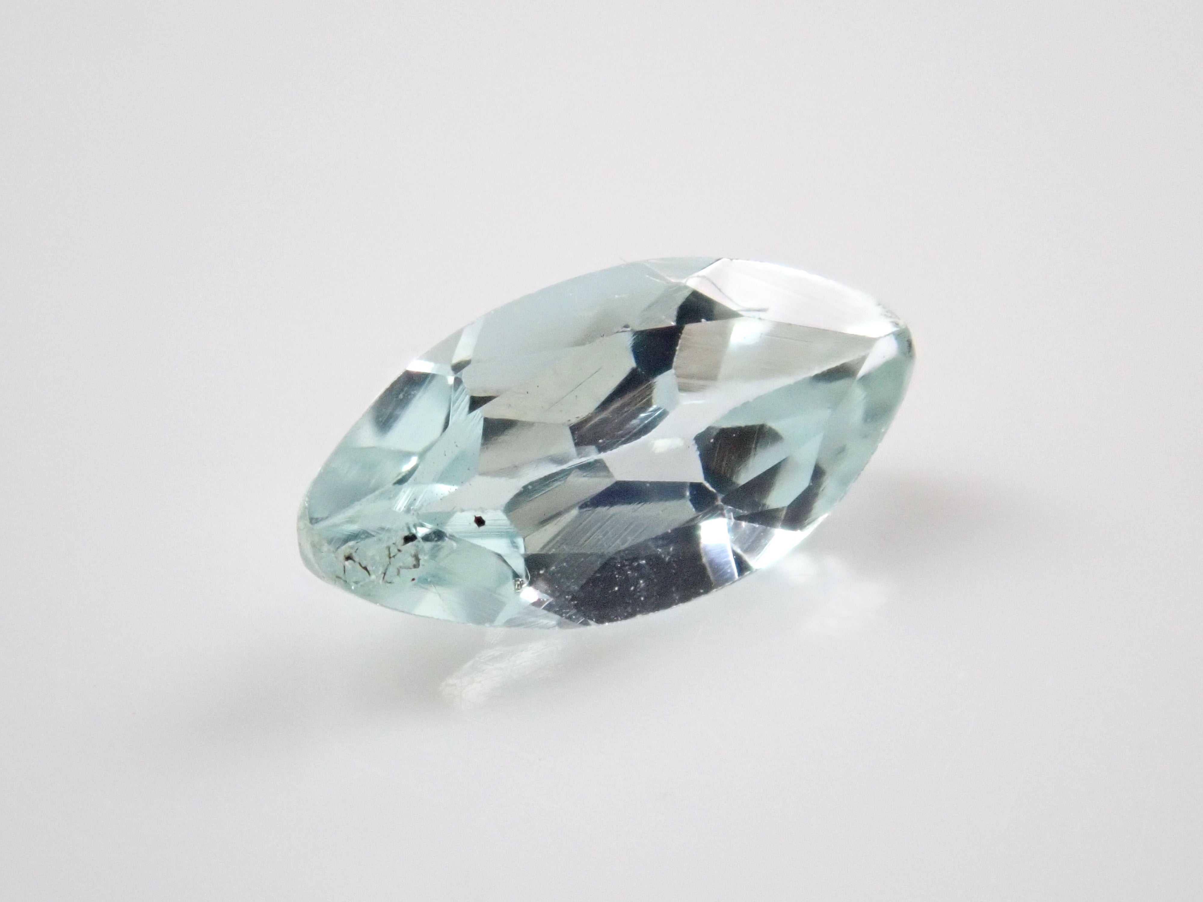 Blue tourmaline 0.369ct loose Japanese-German book