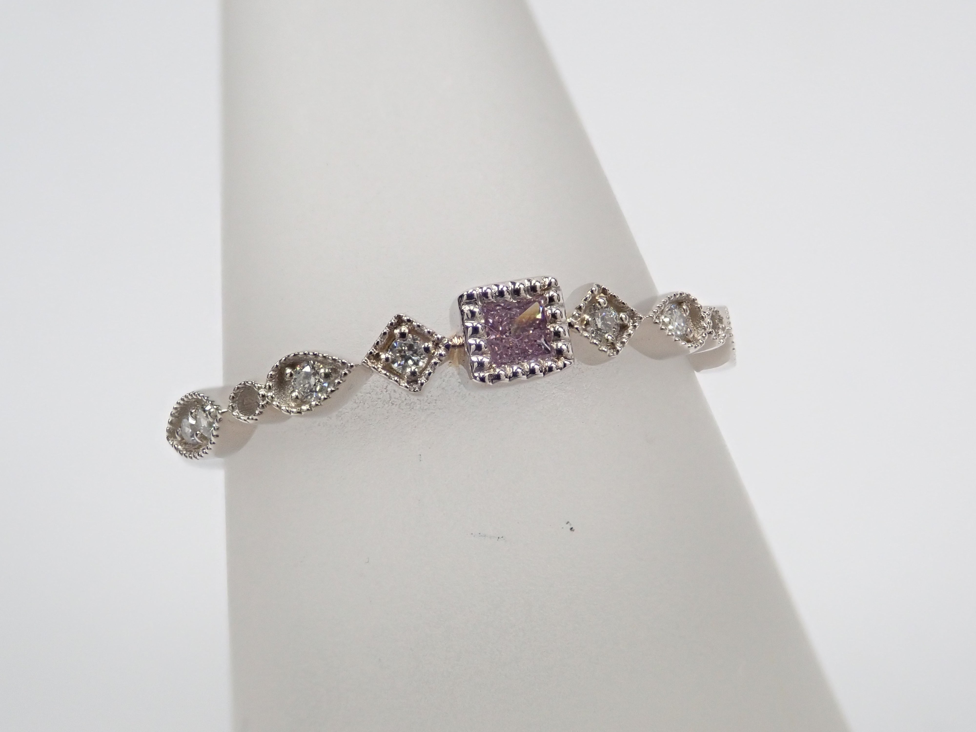 Pt950ピンクダイヤモンド0.047ct リング