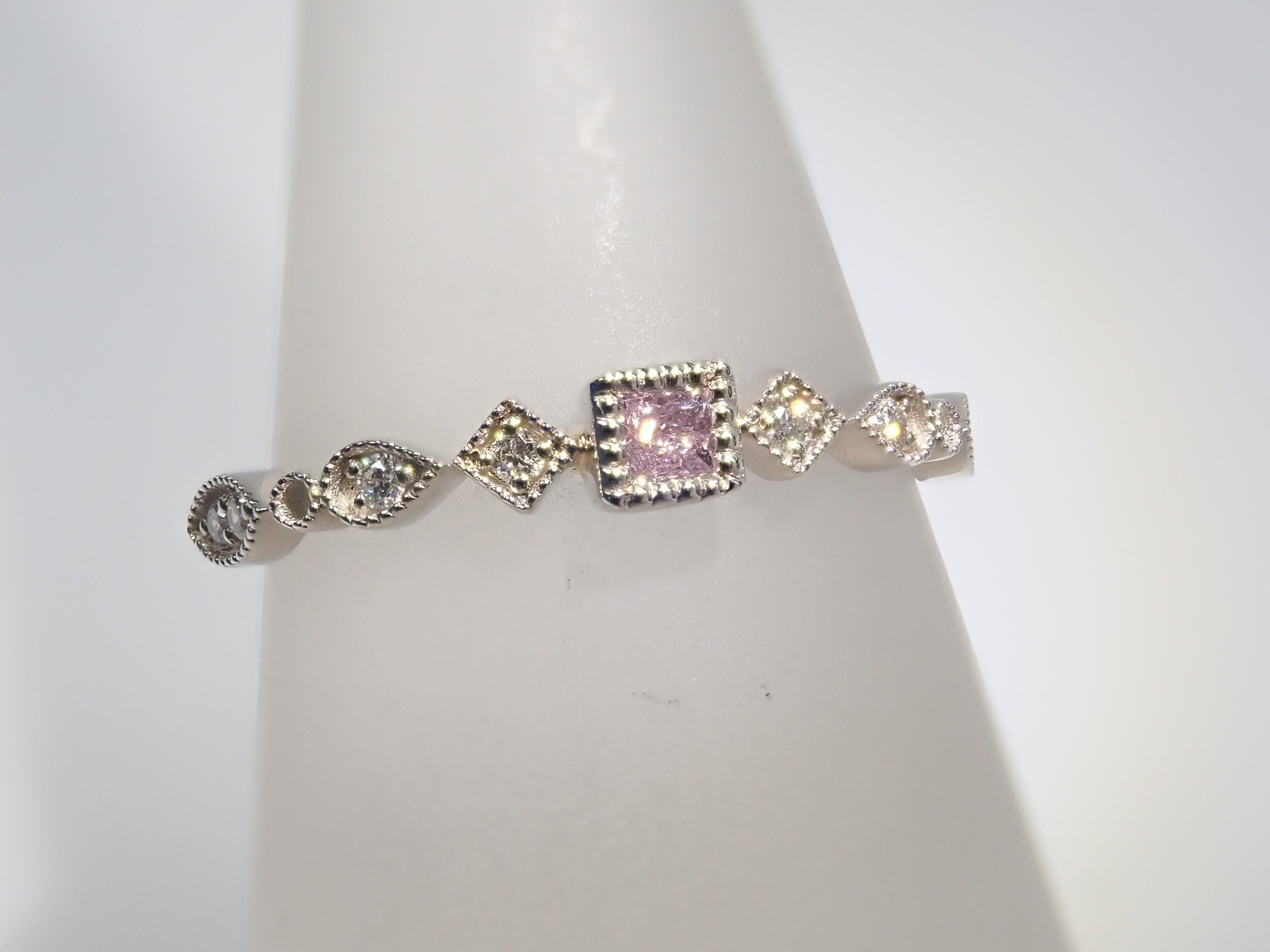 Pt950ピンクダイヤモンド0.047ct リング