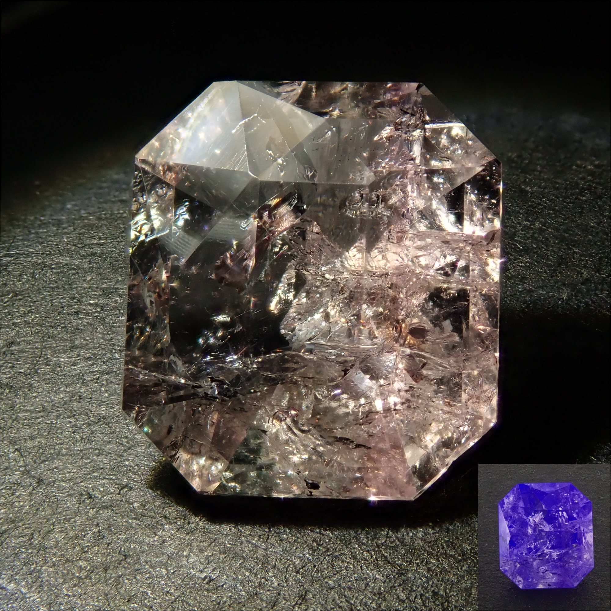 イギリス産イギリス産ロジャリーフローライト 2.801ctルース