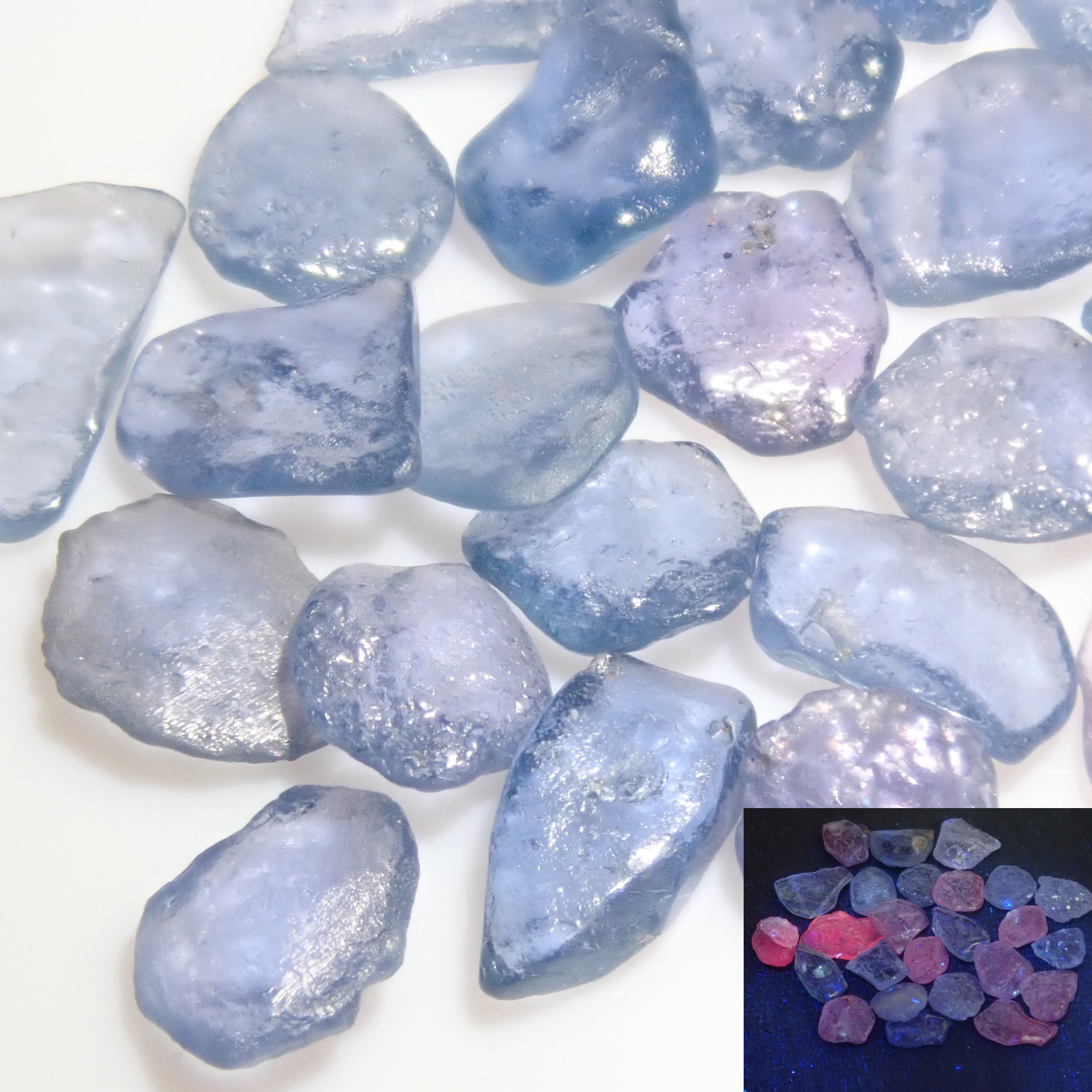 限量25顆寶石:1顆未經熱處理的約戈藍寶石原石。多件購買可享折扣。