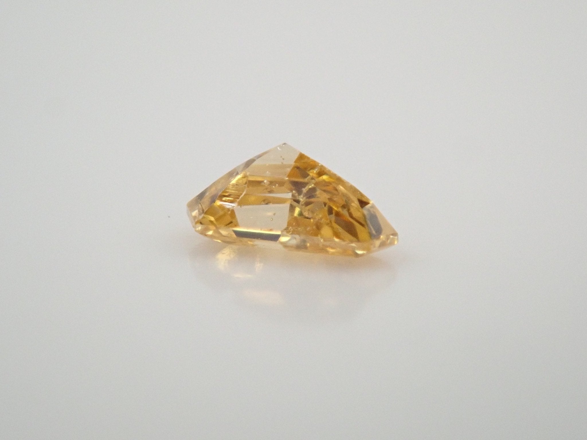 イエローダイヤモンド 0.071ctルース(FANCY INTENSE ORANGY YELLOW, SI2) - KARATZ STORE|カラッツSTORE