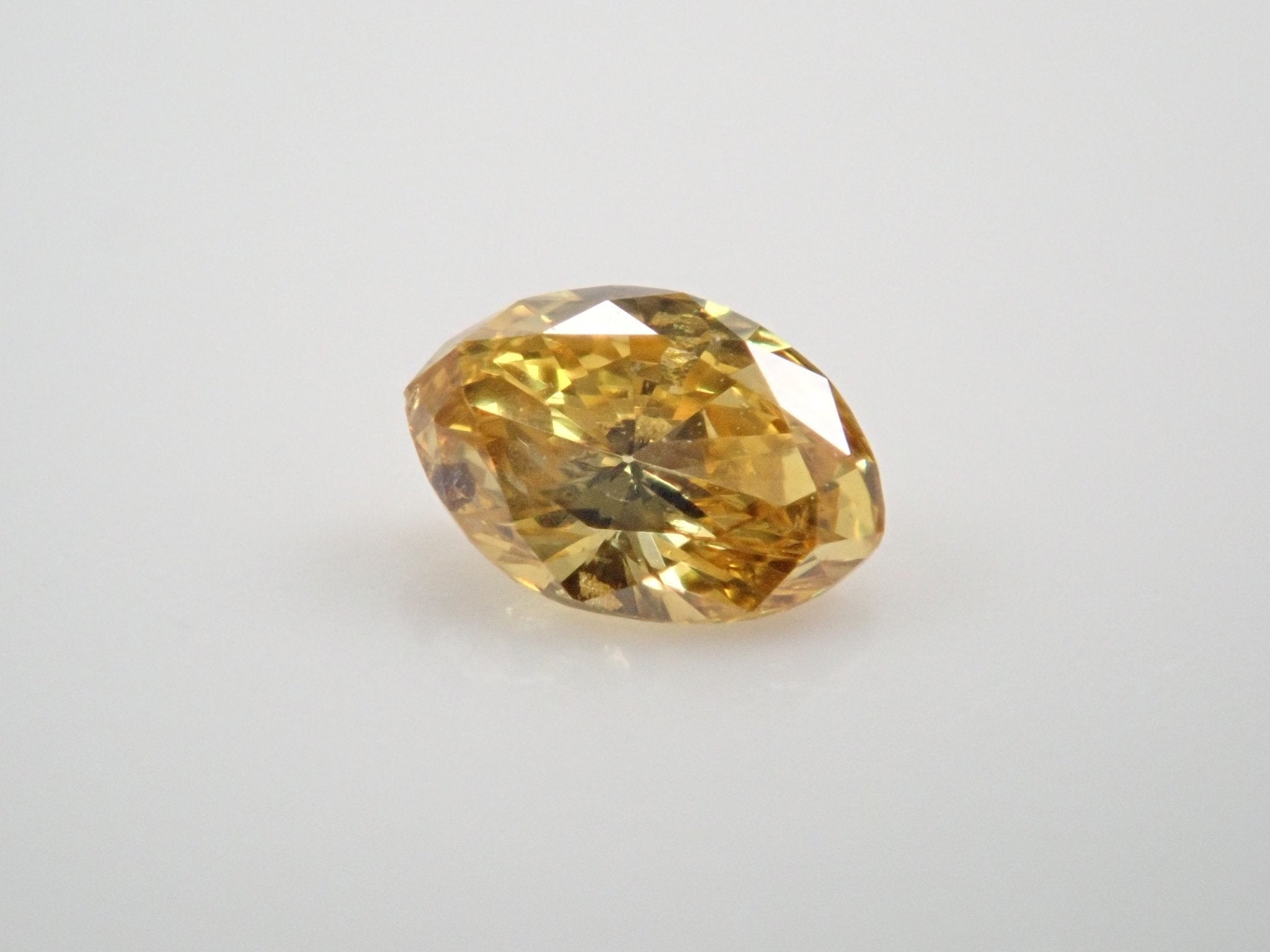 イエローダイヤモンド 0.081ctルース(FANCY DEEP YELLOW, SI2) - KARATZ STORE|カラッツSTORE