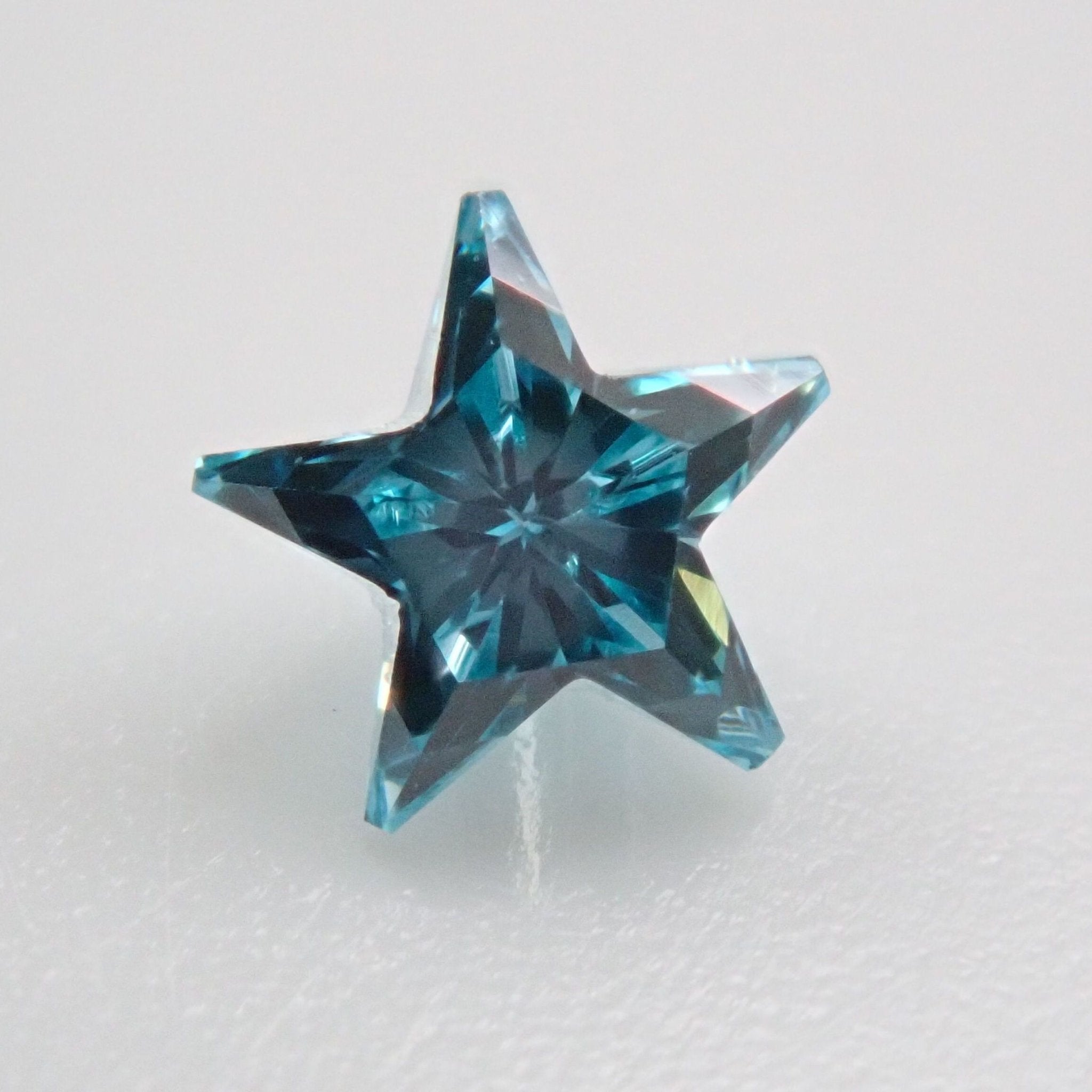 ブルーダイヤモンド (スターカット) 0.094ctルース(Treted FANCY INTENSE GREEN BLUE, VS1) - KARATZ STORE|カラッツSTORE