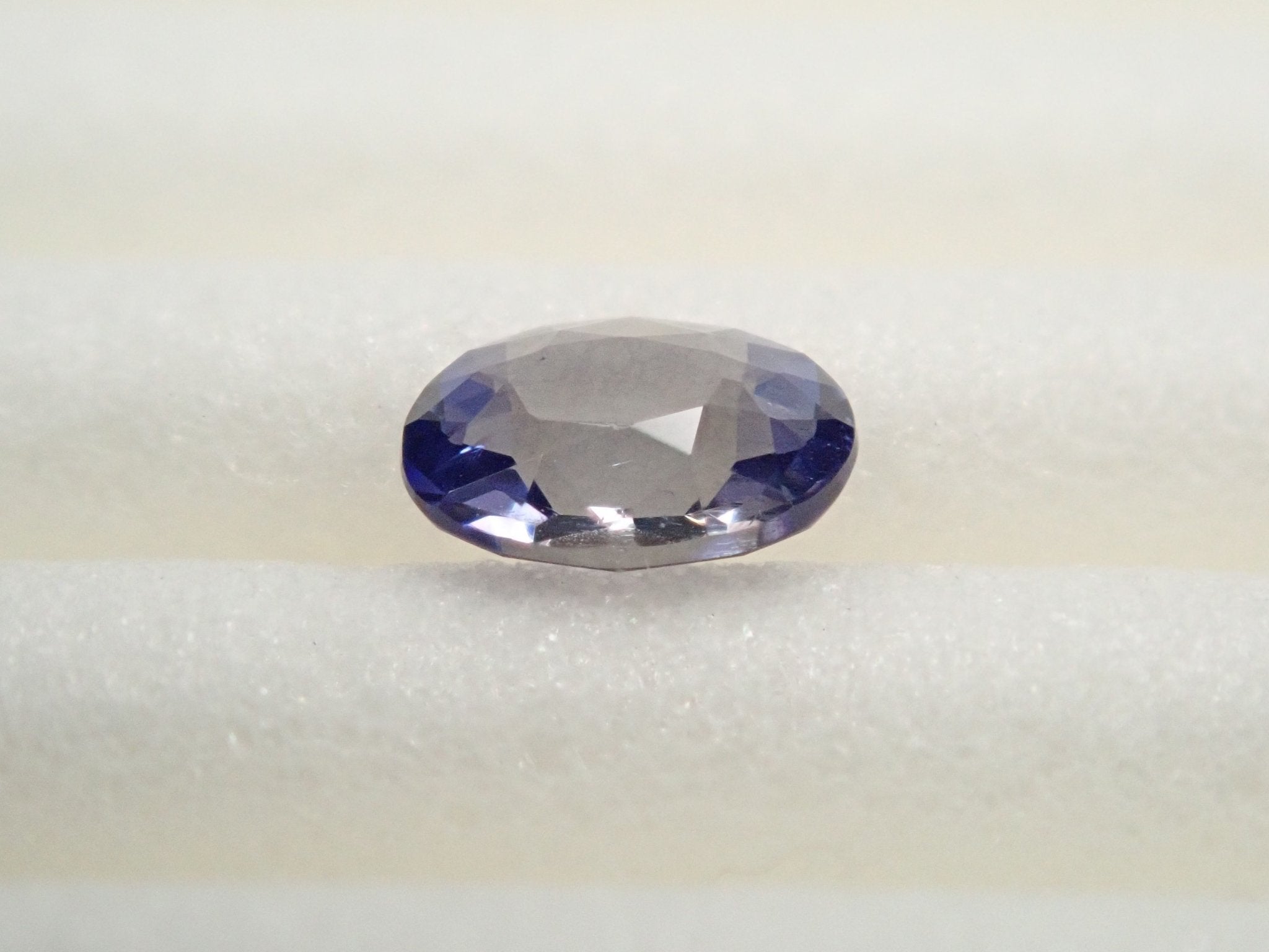 デュモルチェライト 0.18ctルース(単結晶) - KARATZ STORE|カラッツSTORE