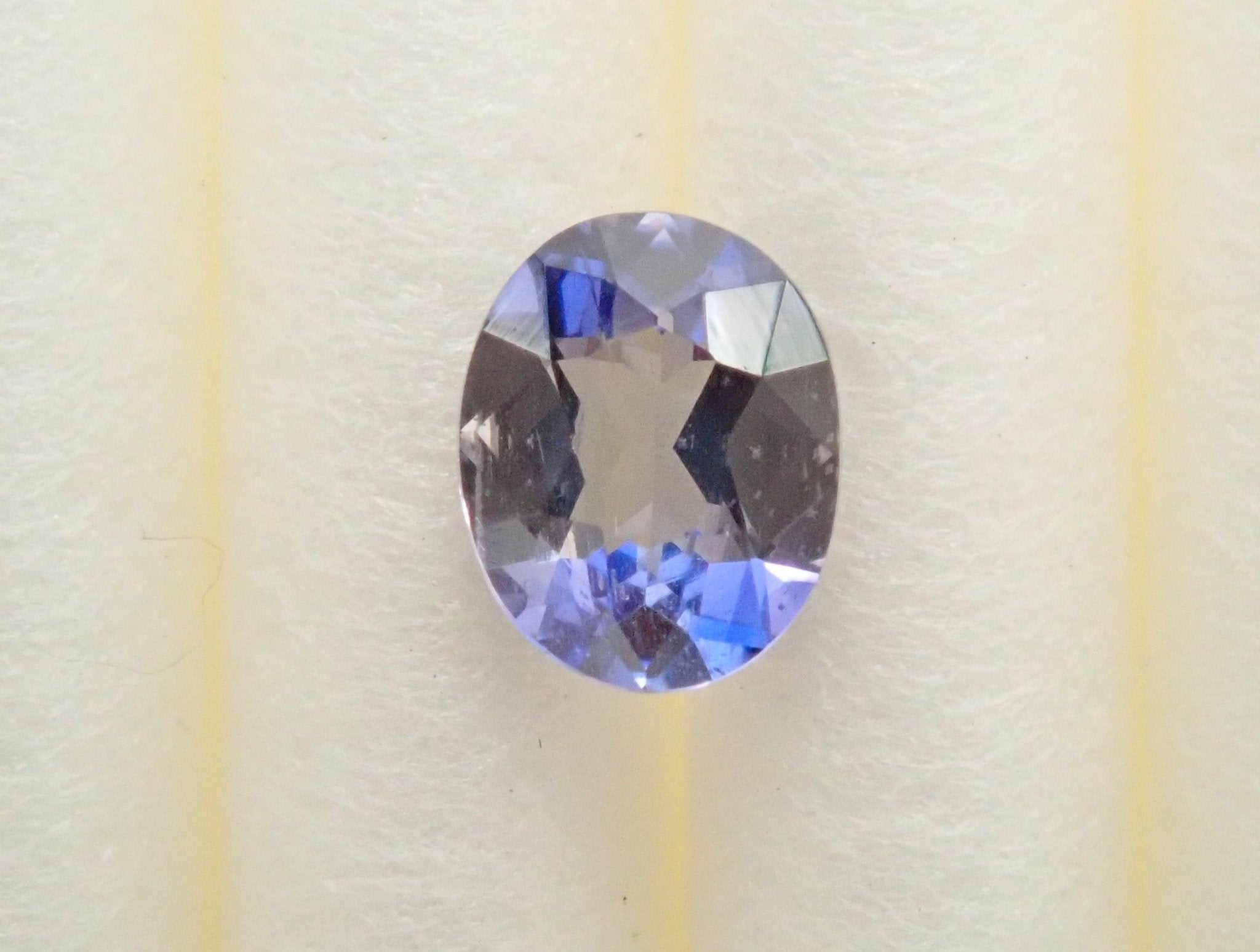 デュモルチェライト 0.18ctルース(単結晶) - KARATZ STORE|カラッツSTORE