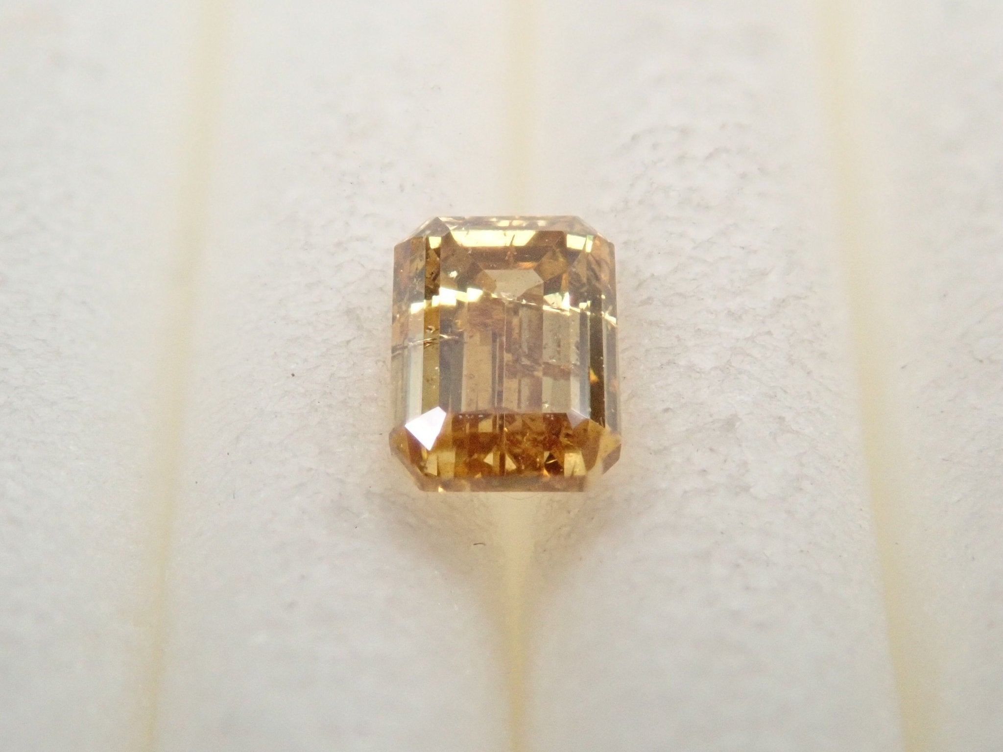イエローダイヤモンド 0.206ctルース(FANCY DEEP ORANGY YELLOW, SI2) - KARATZ STORE|カラッツSTORE