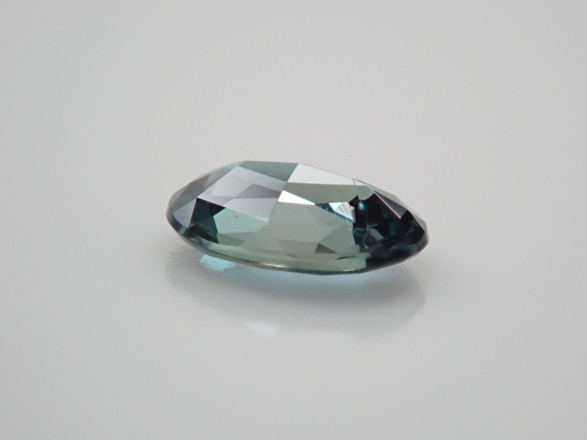 ブラジル産アレキサンドライト 0.24ctルースペア(0.12ct/0.12ct) - KARATZ STORE|カラッツSTORE