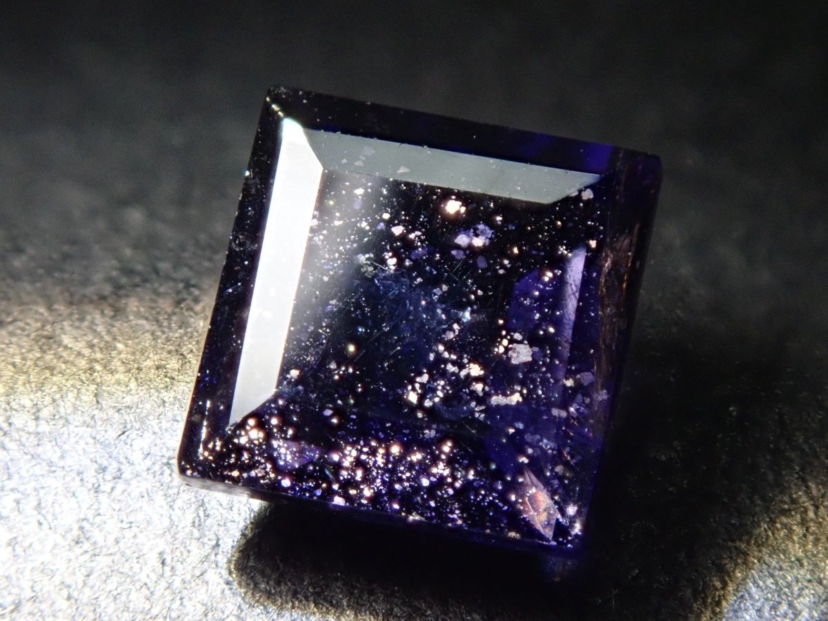 1点限り】ルース 天然石 ダイヤモンド 0.56ct - ルースストーン