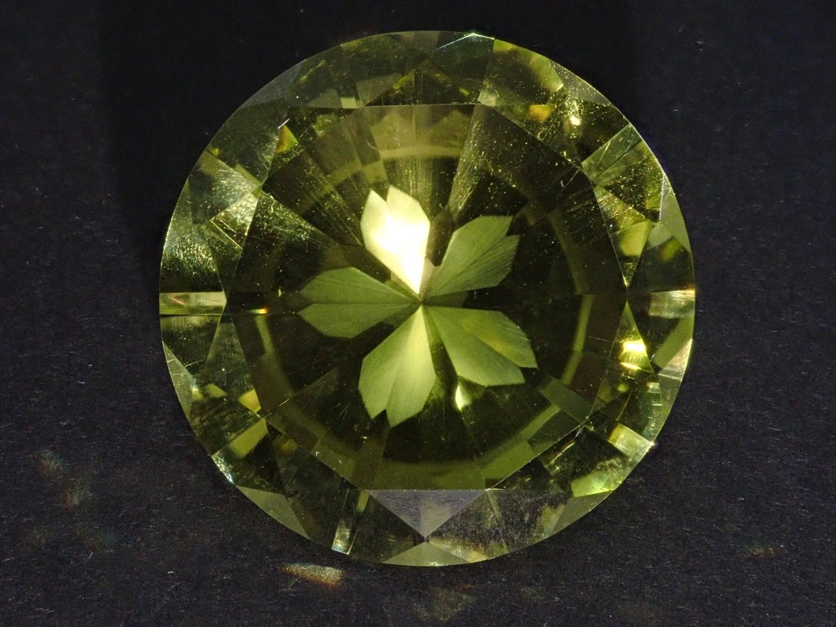 【さくらインカット】レモンクォーツ 20mm/21.540ct《コラボ》ルース ワッペン付 - カラッツSTORE