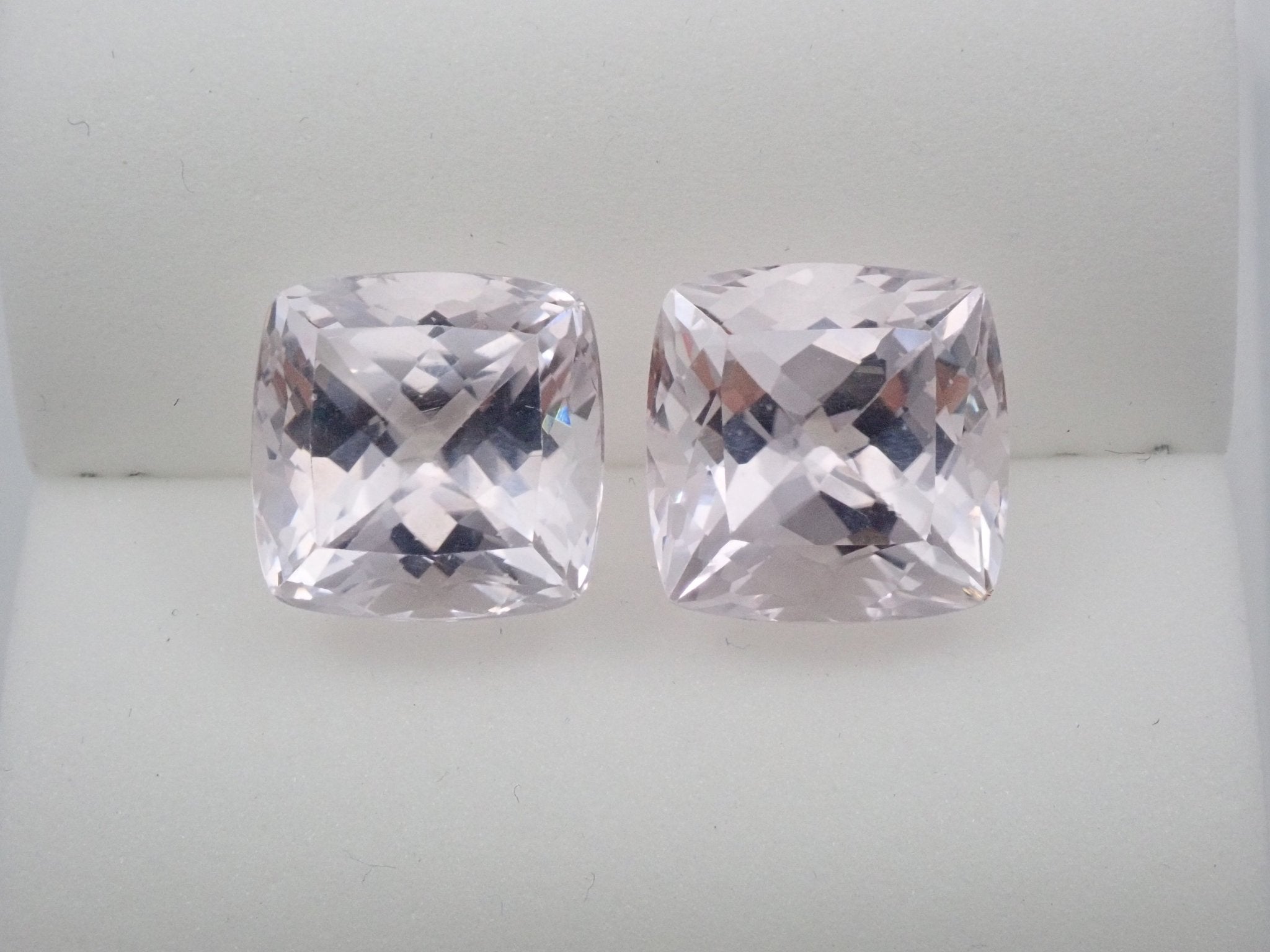 クンツァイト 2石セット19.380ct - KARATZ STORE|カラッツSTORE